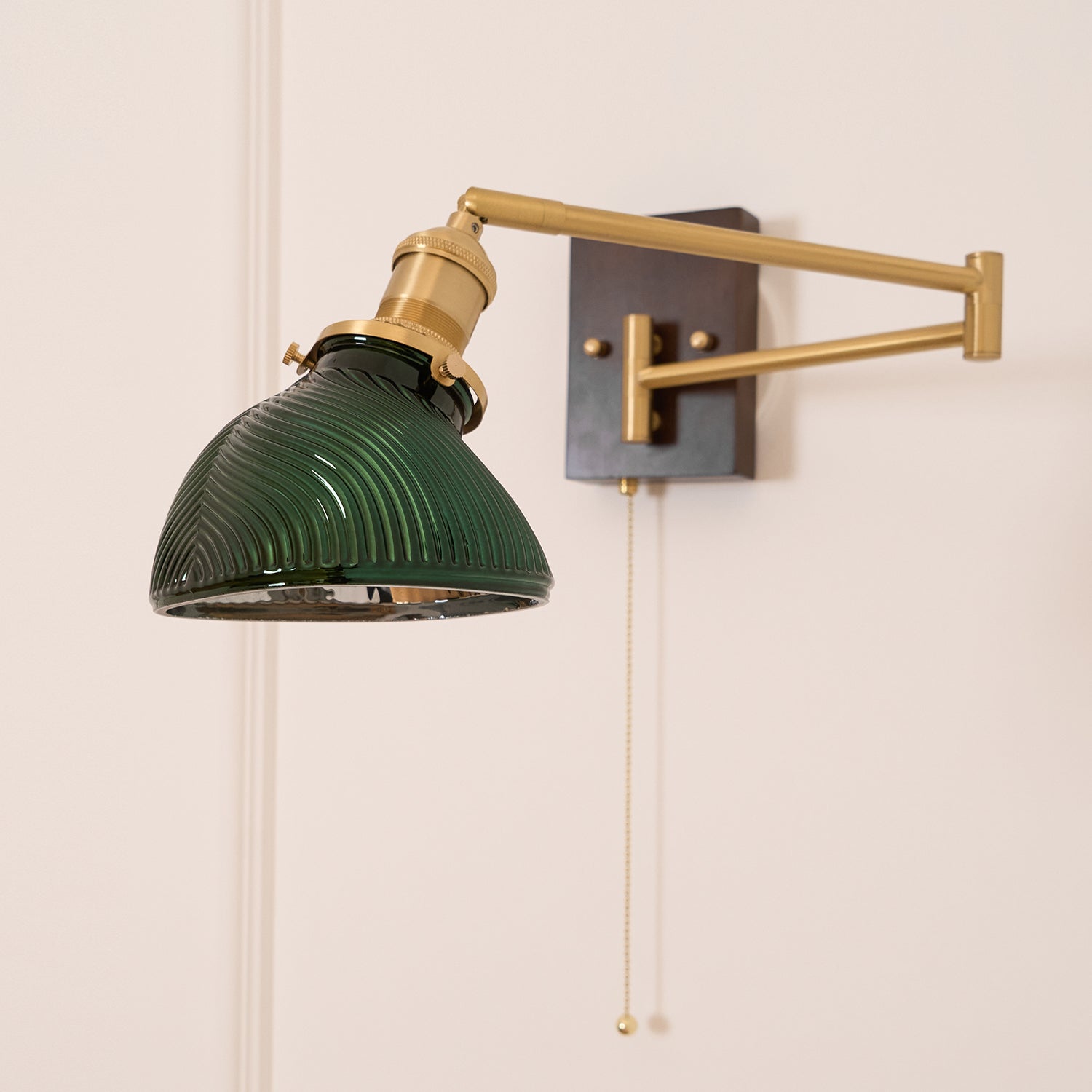 Talian Wall Light