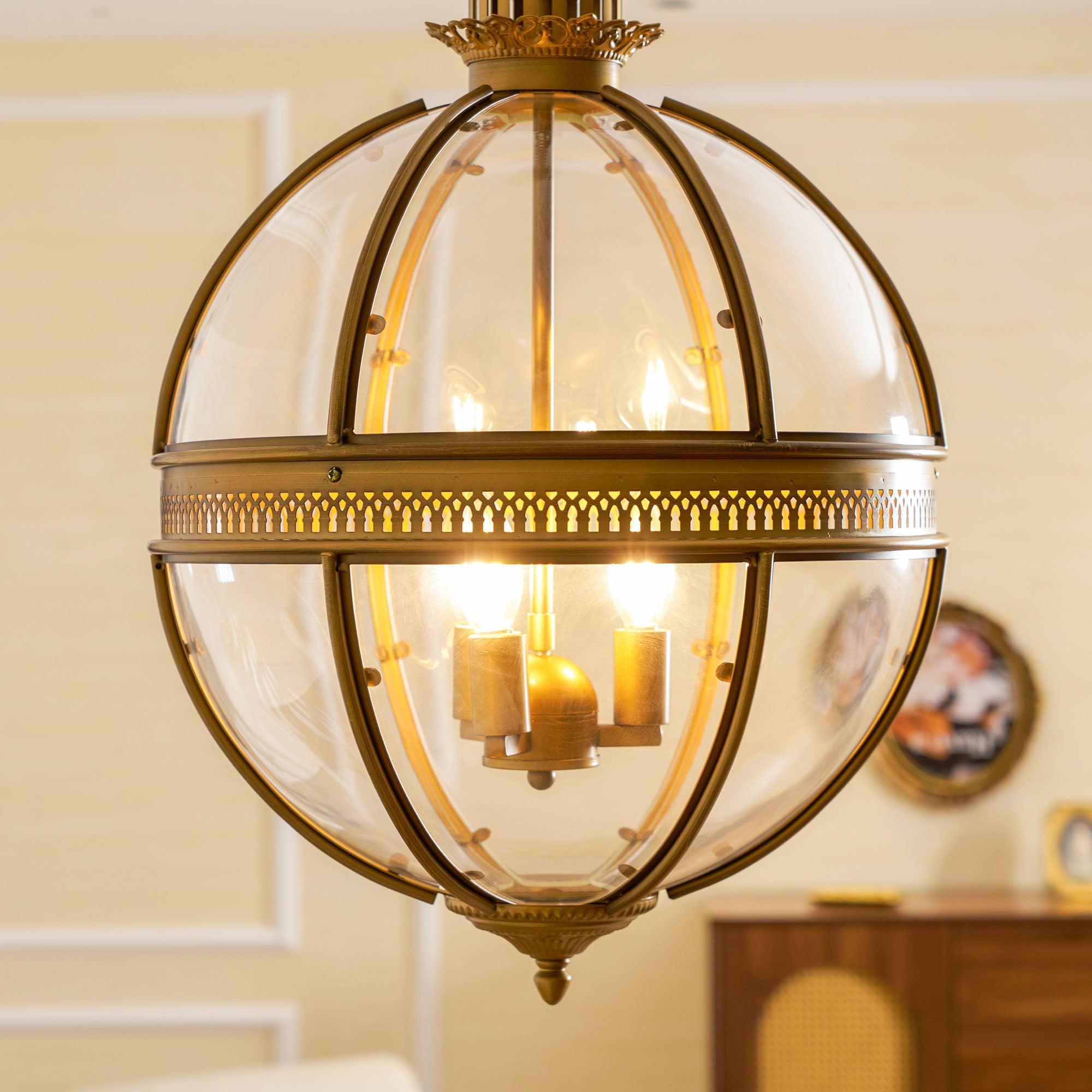Lumonyn Pendant Light
