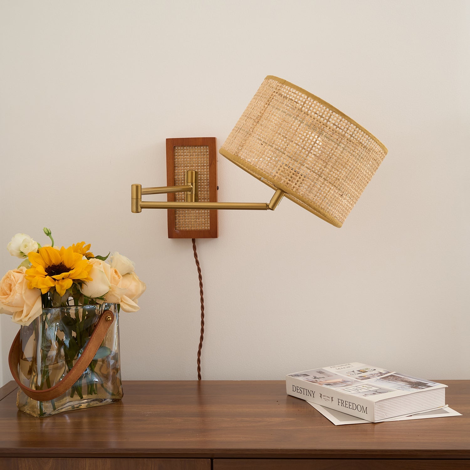 Lexliford Wall Light