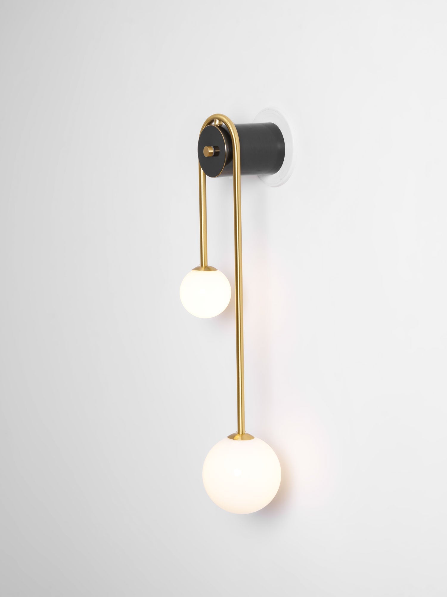 Kofaro Arc Wall Light