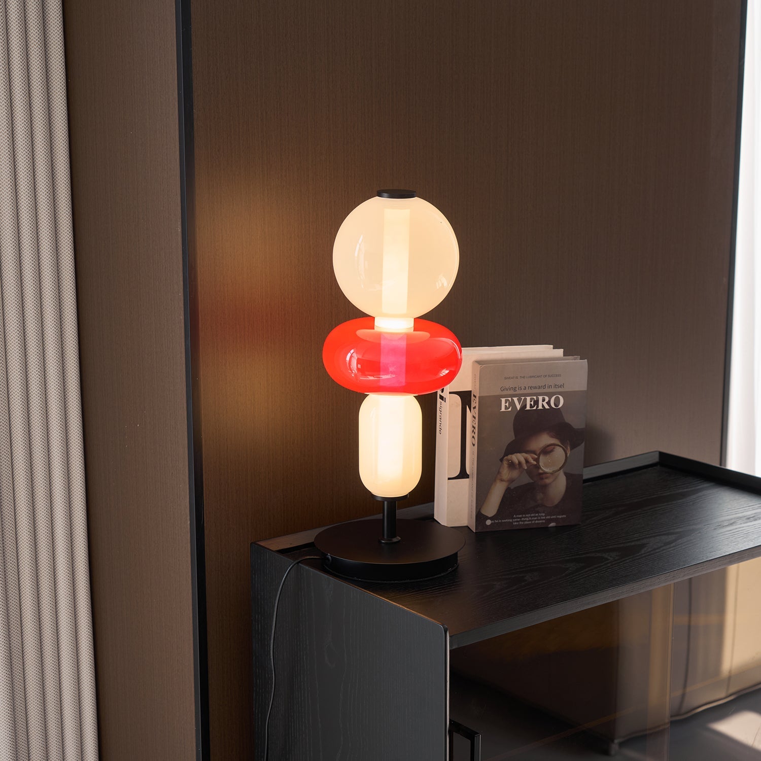 Daray Table Lamp