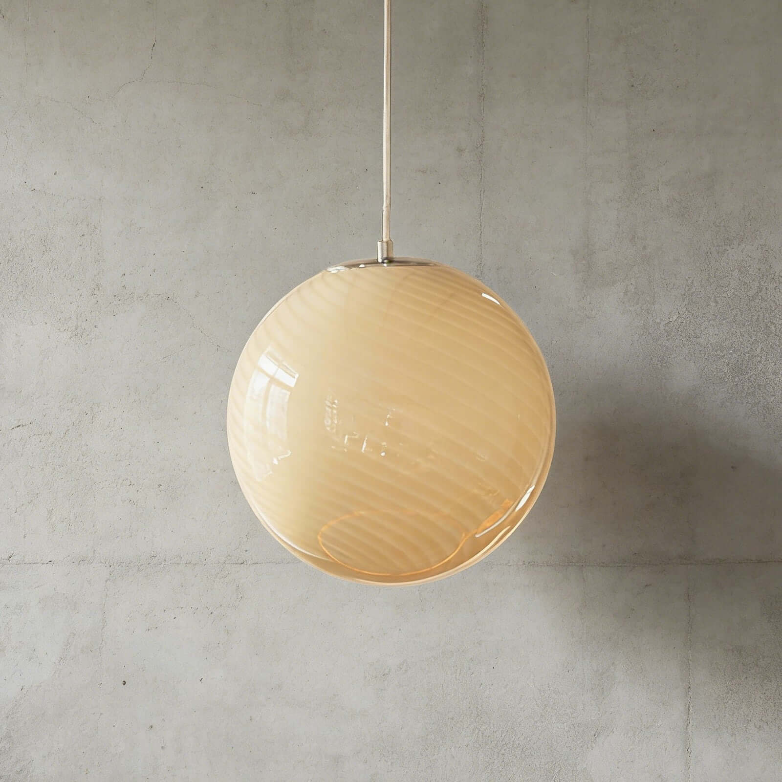 Axven Pendant Light