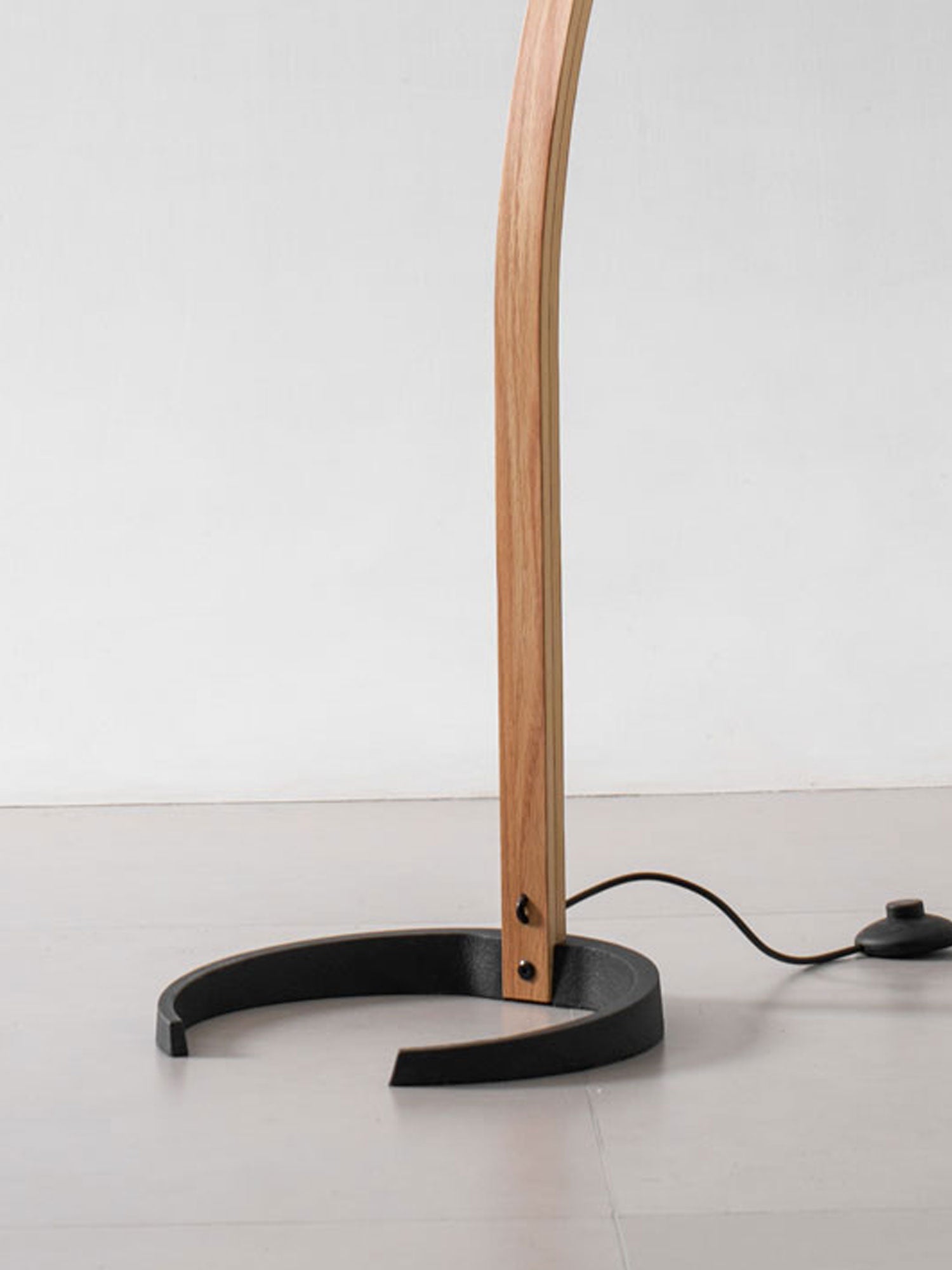 Avey Floor Lamp