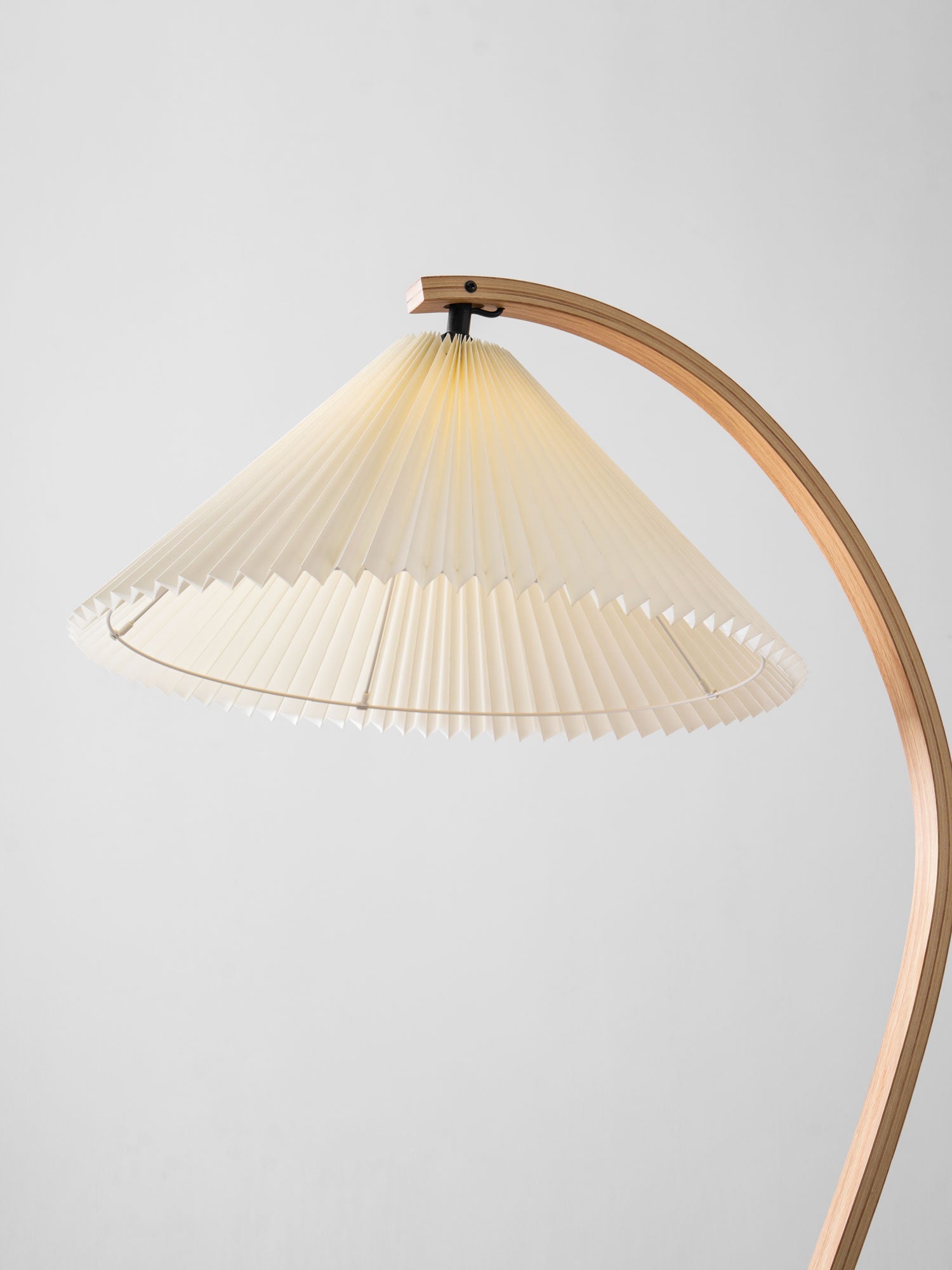 Avey Floor Lamp
