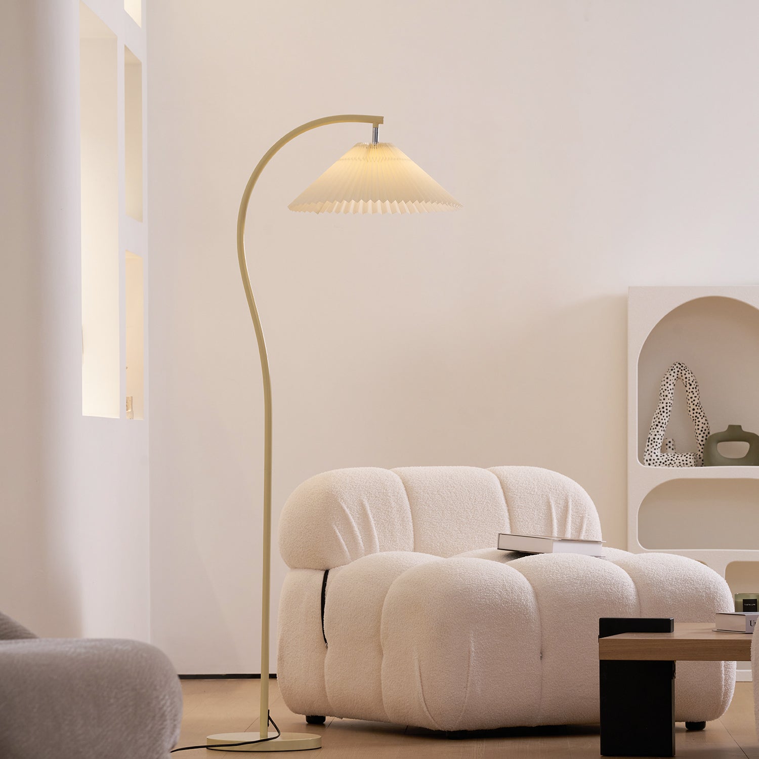 Arelino Floor Lamp