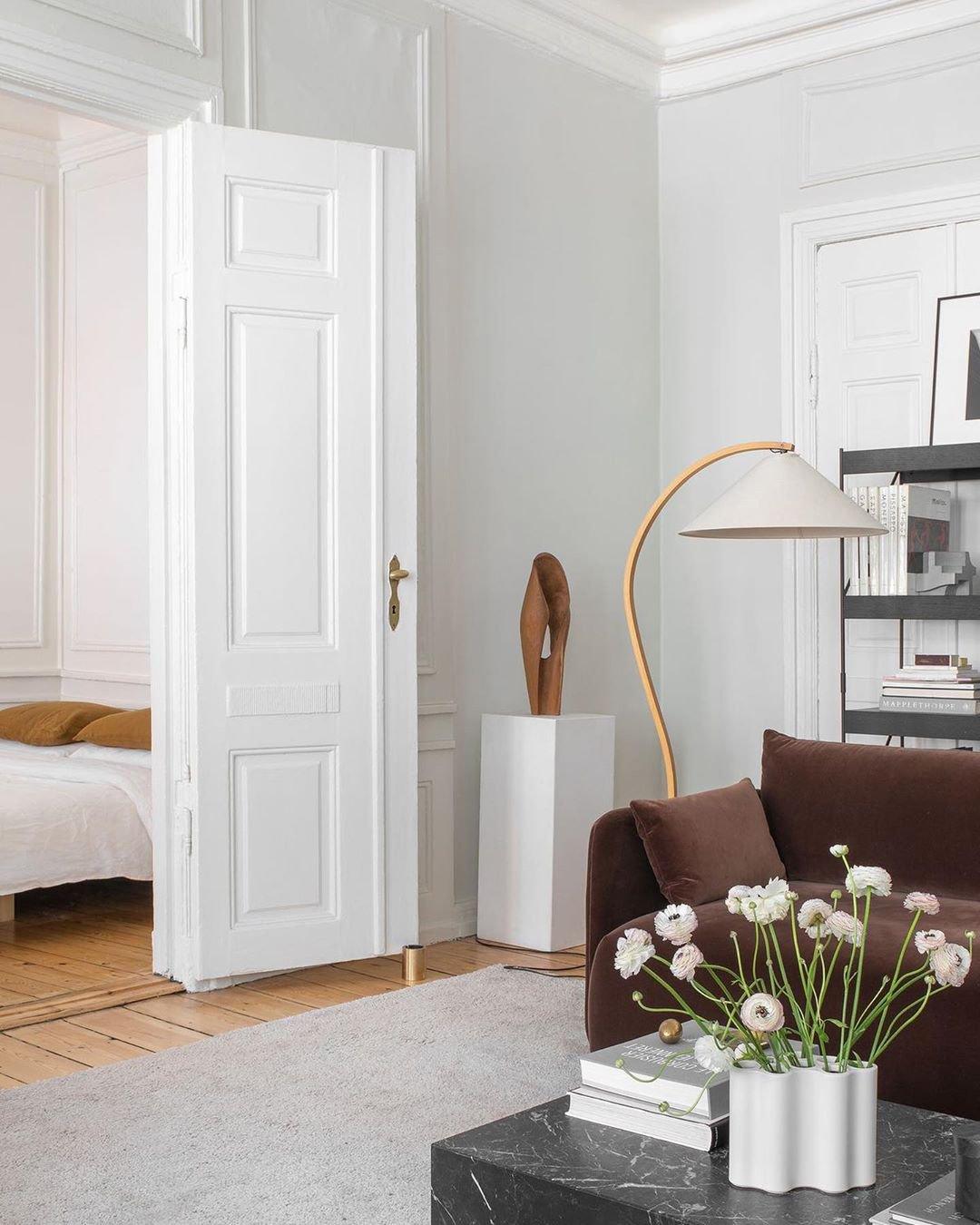 Avey Floor Lamp