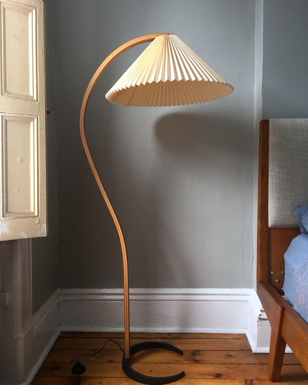Avey Floor Lamp
