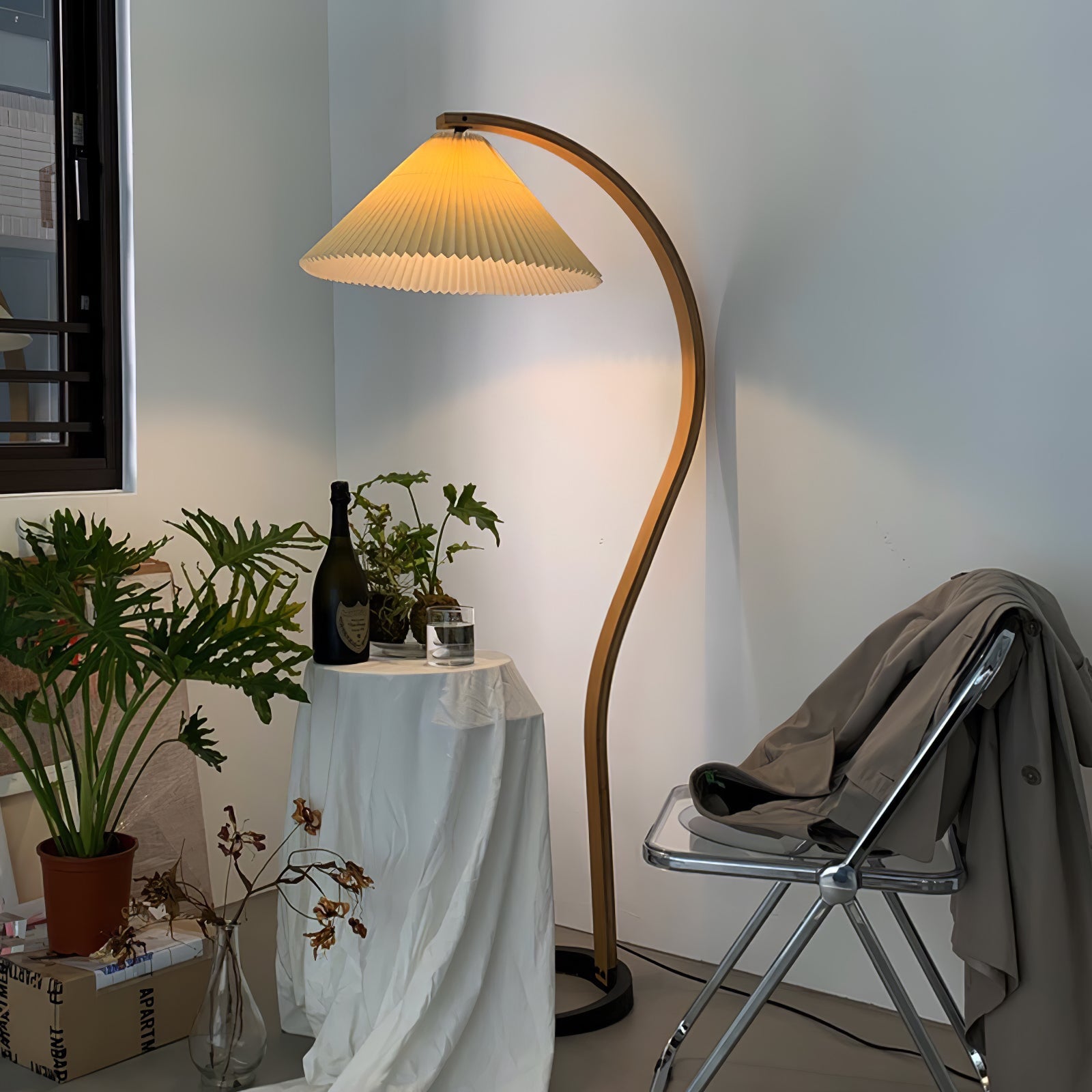 Avey Floor Lamp