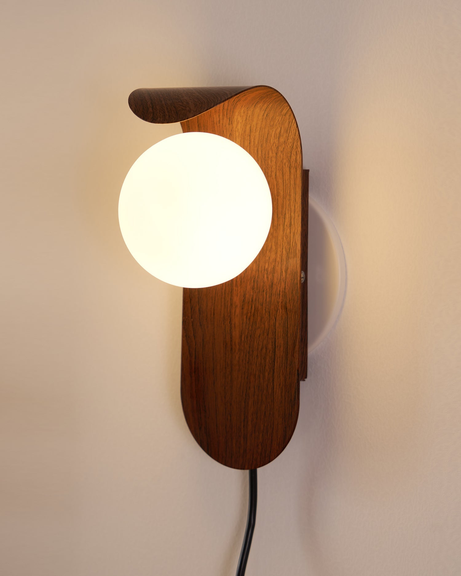 Axes Plug In Wall Light