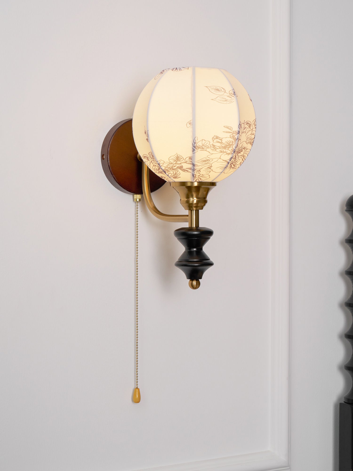 Aras Vintage Wall Light