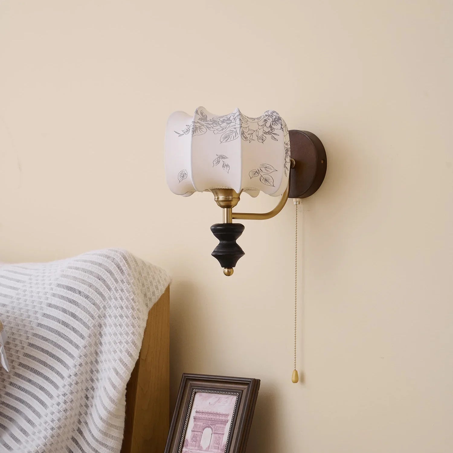 Aras Vintage Wall Light