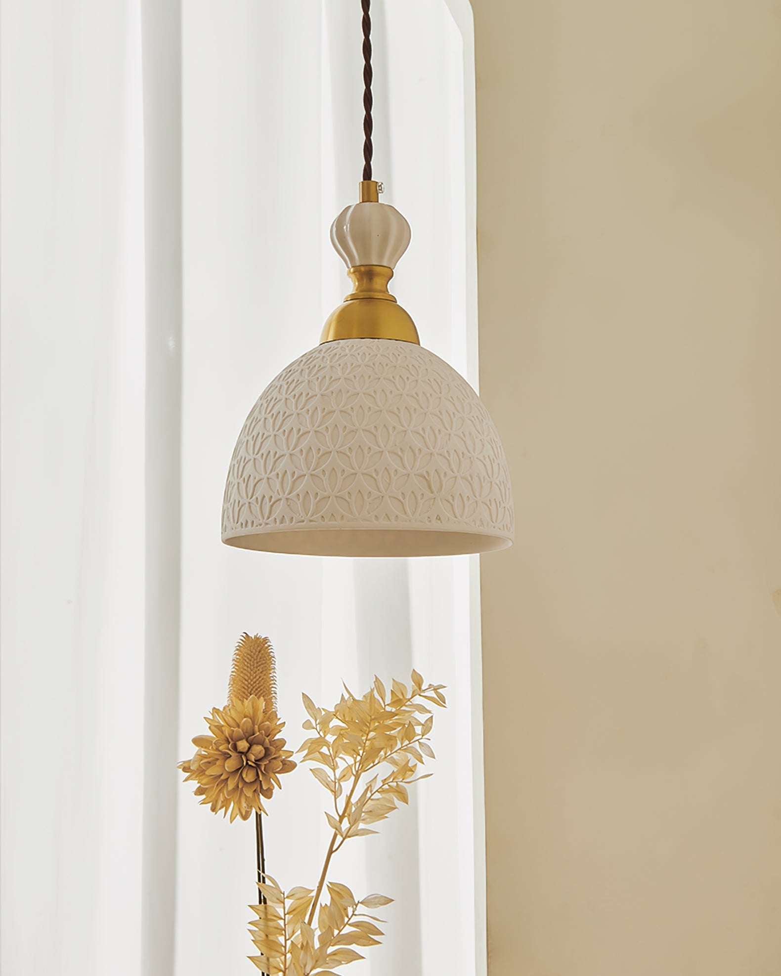 Calsonas Pendant Light