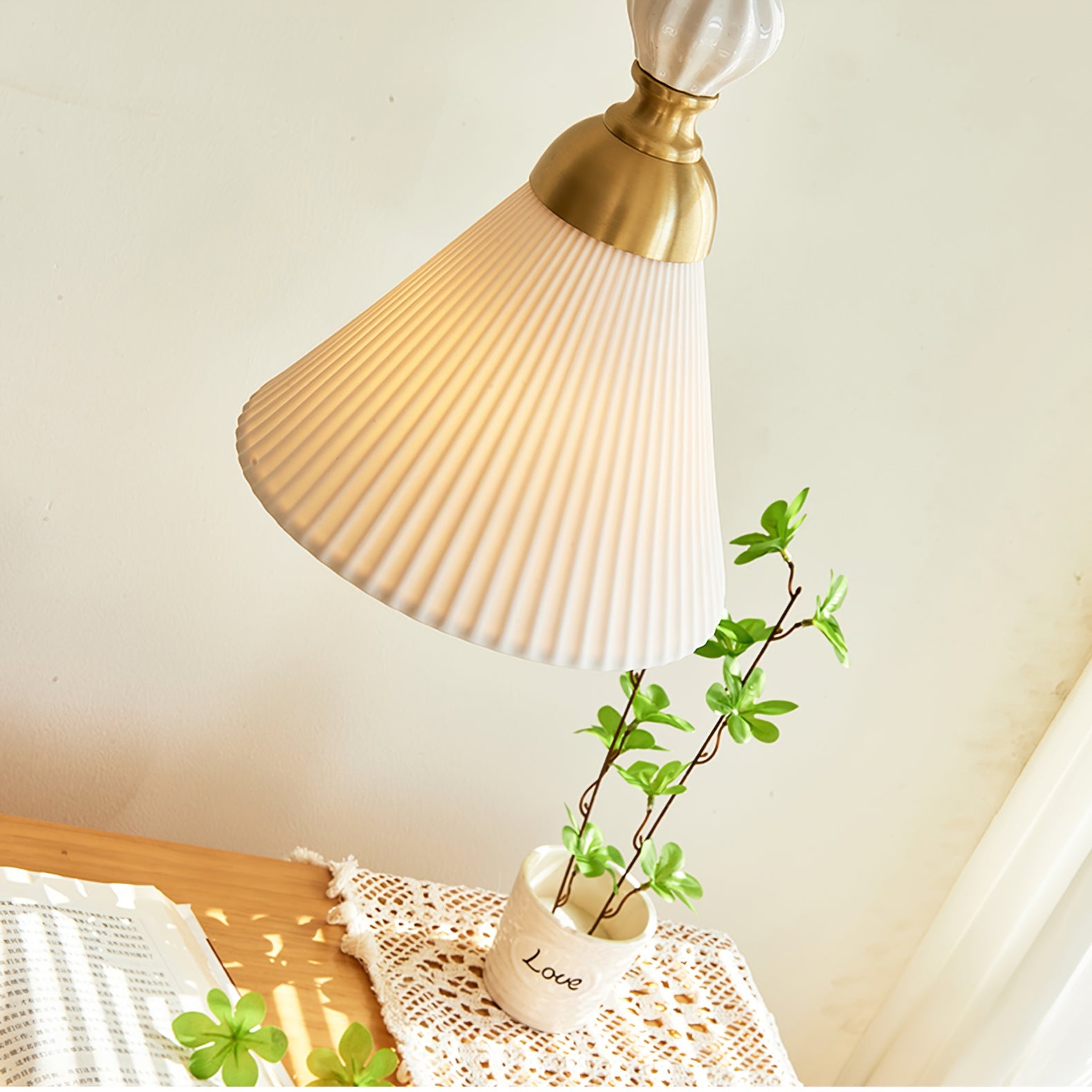 Calsonas Pendant Light