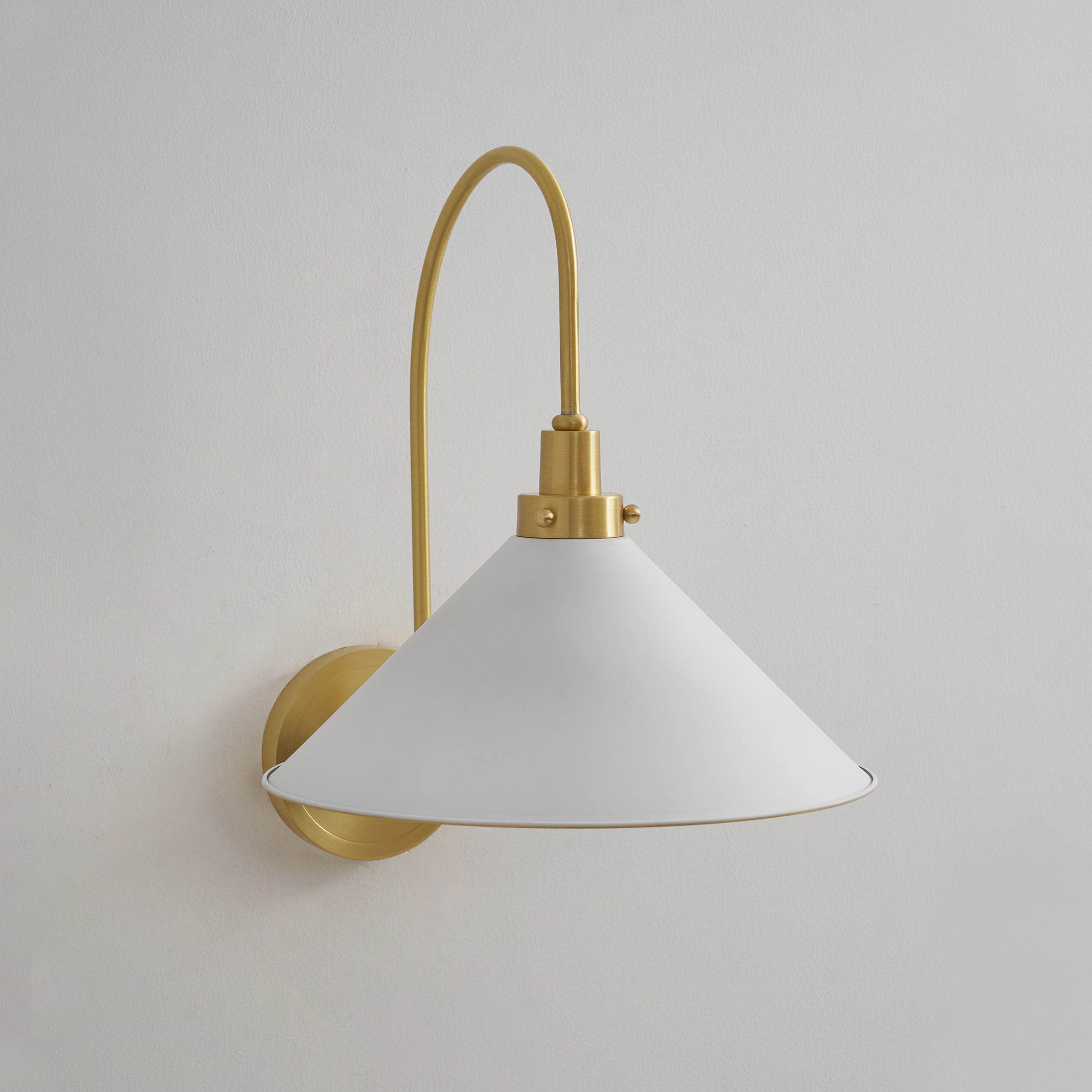 Elkuis Cone Wall Light