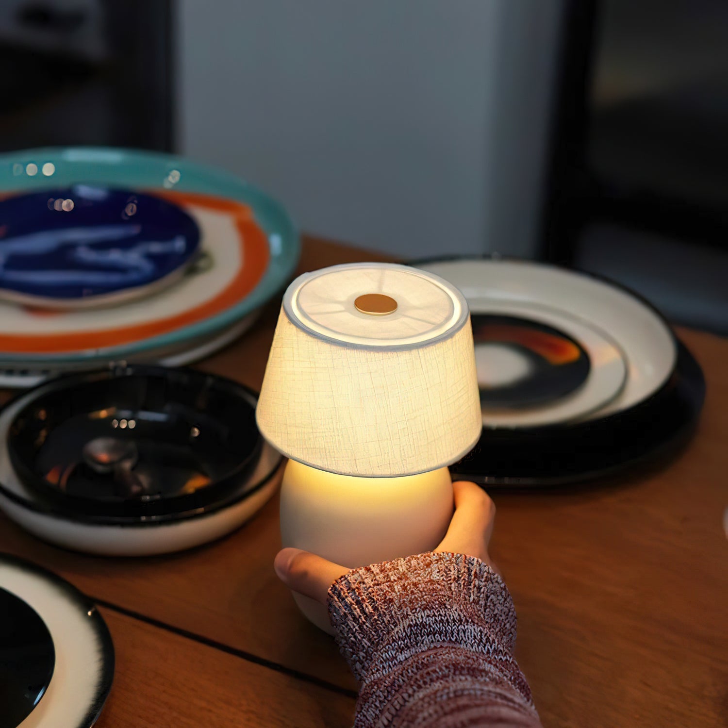 Quinyn Outdoor Table Lamp