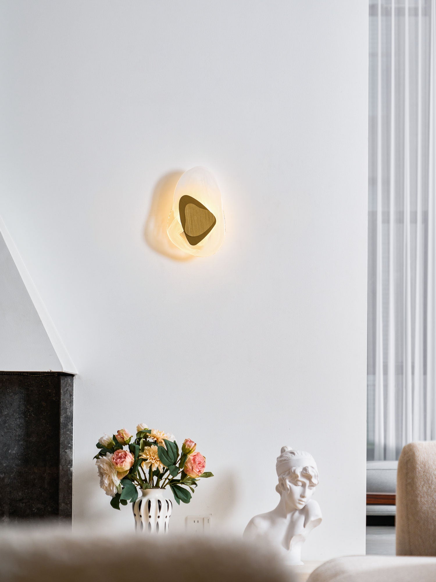Miloe Modern Wall Light