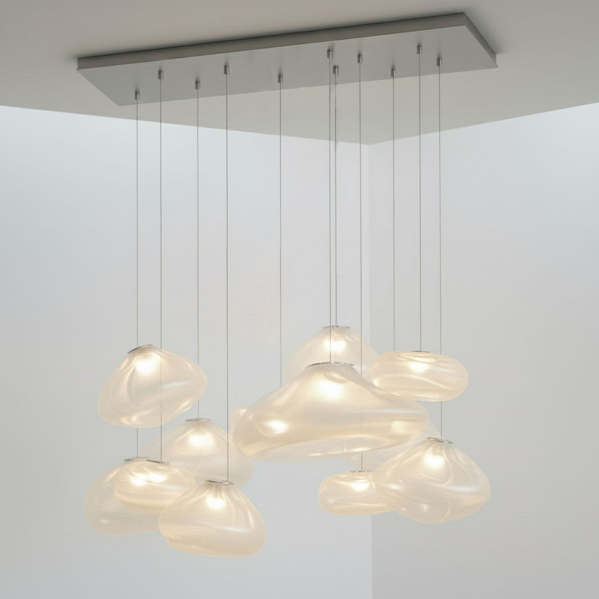 Neroera Sculptural Pendant Light