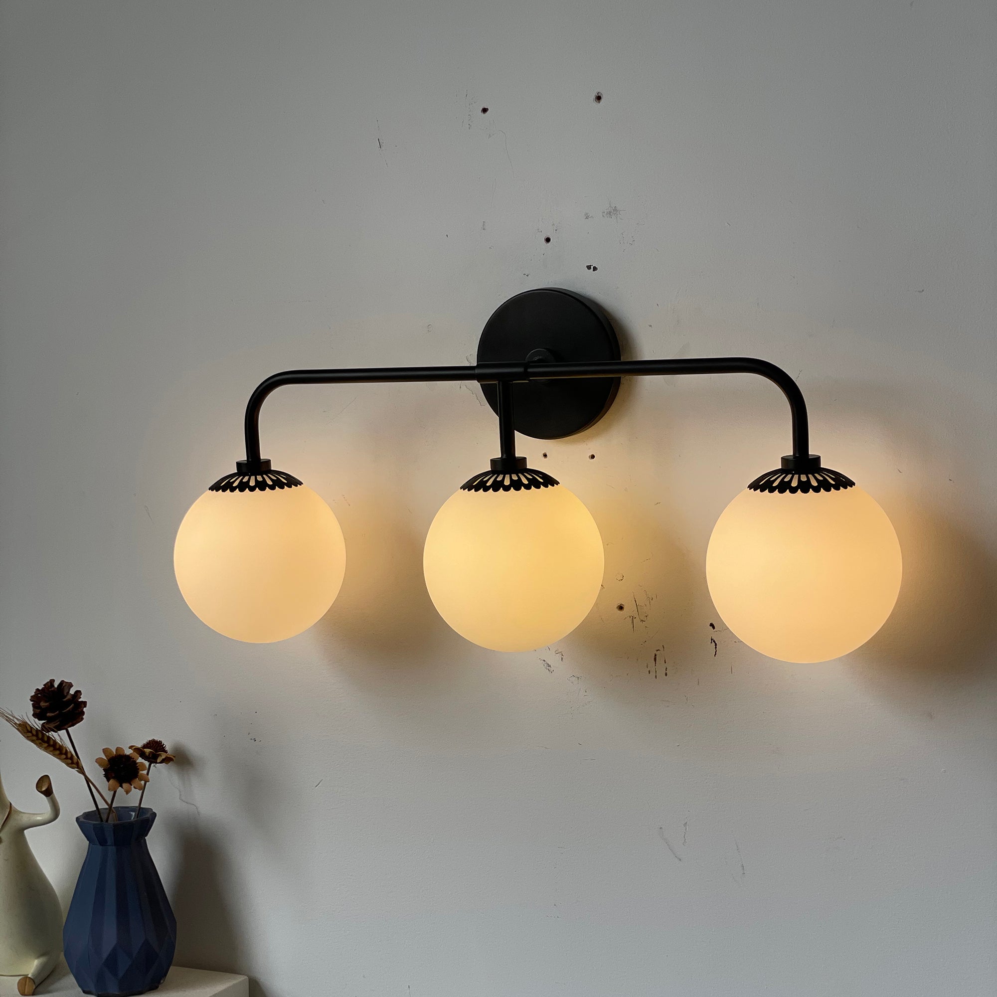 Quini Globe Wall Light