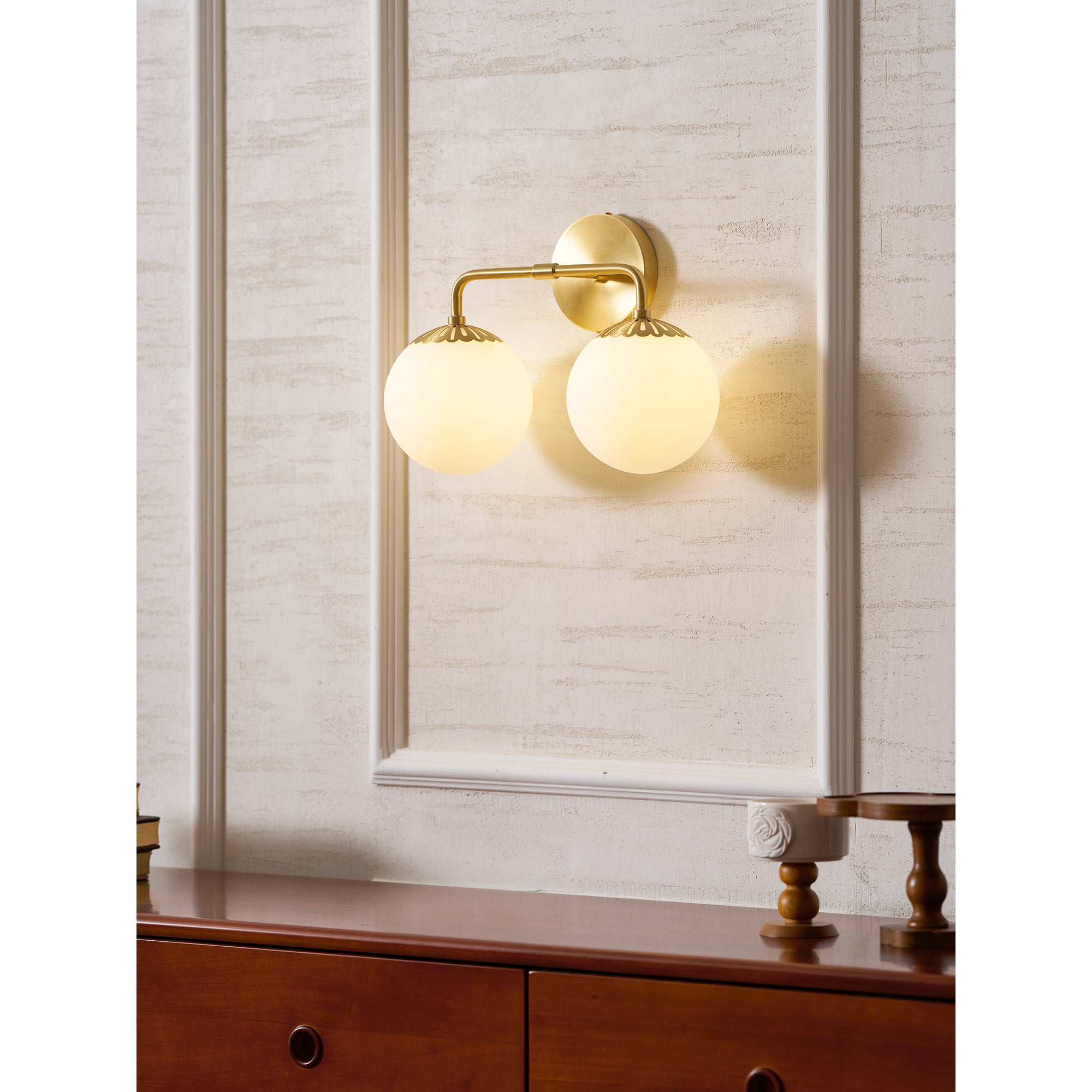 Quini Globe Wall Light
