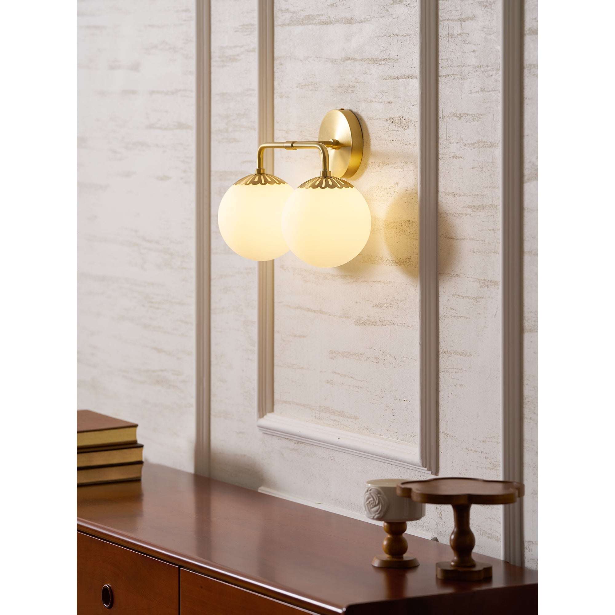 Quini Globe Wall Light