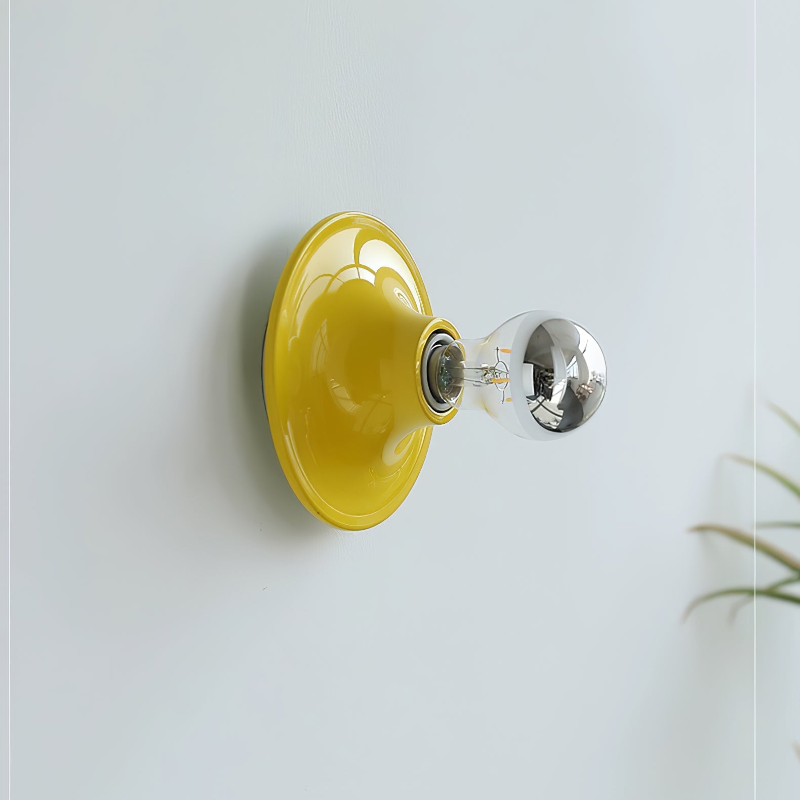 Taliton Wall Light