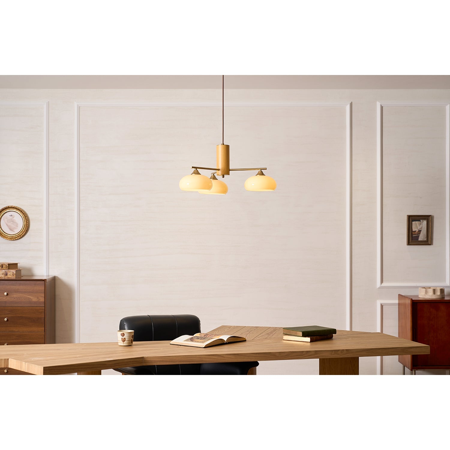 Avloio Chandelier