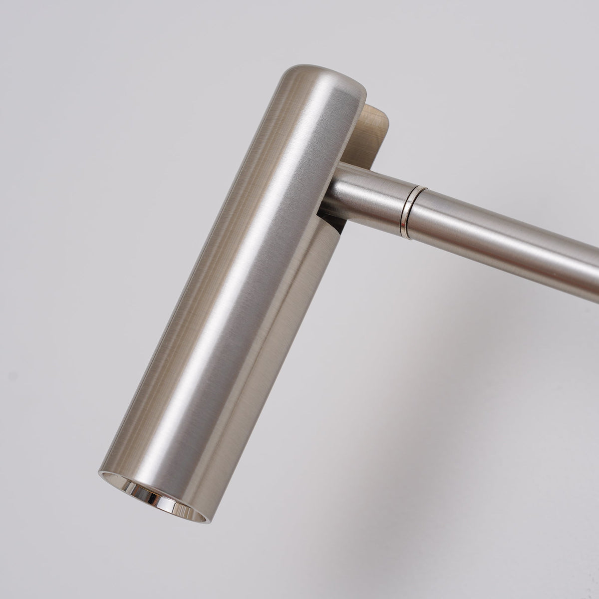 Minimalist Disc LED Wall Sconce – detail 14