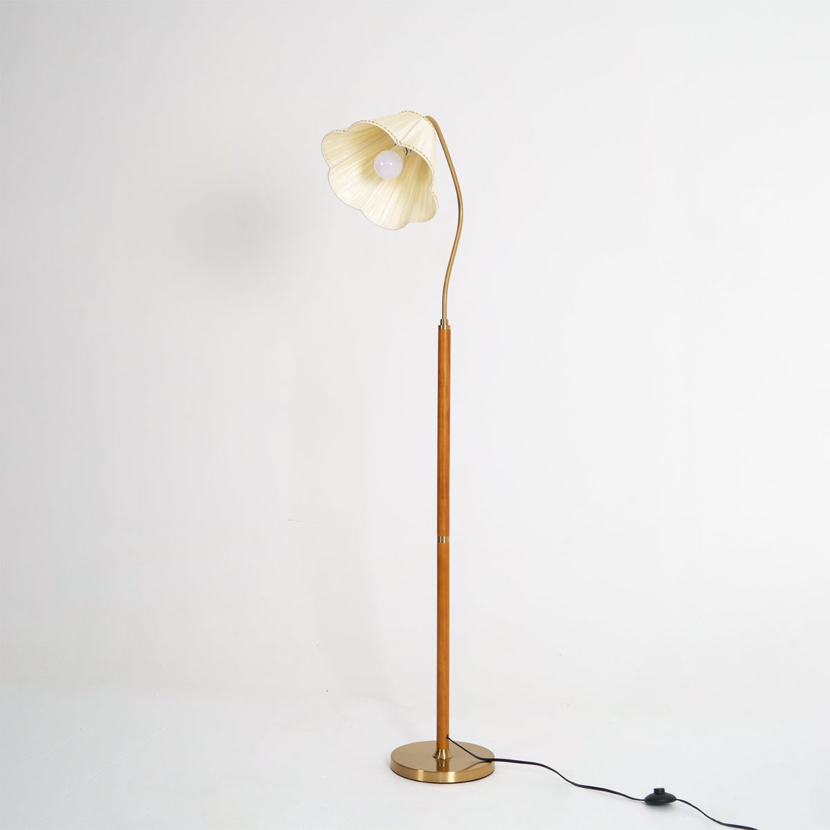 Glenmo Floor Lamp
