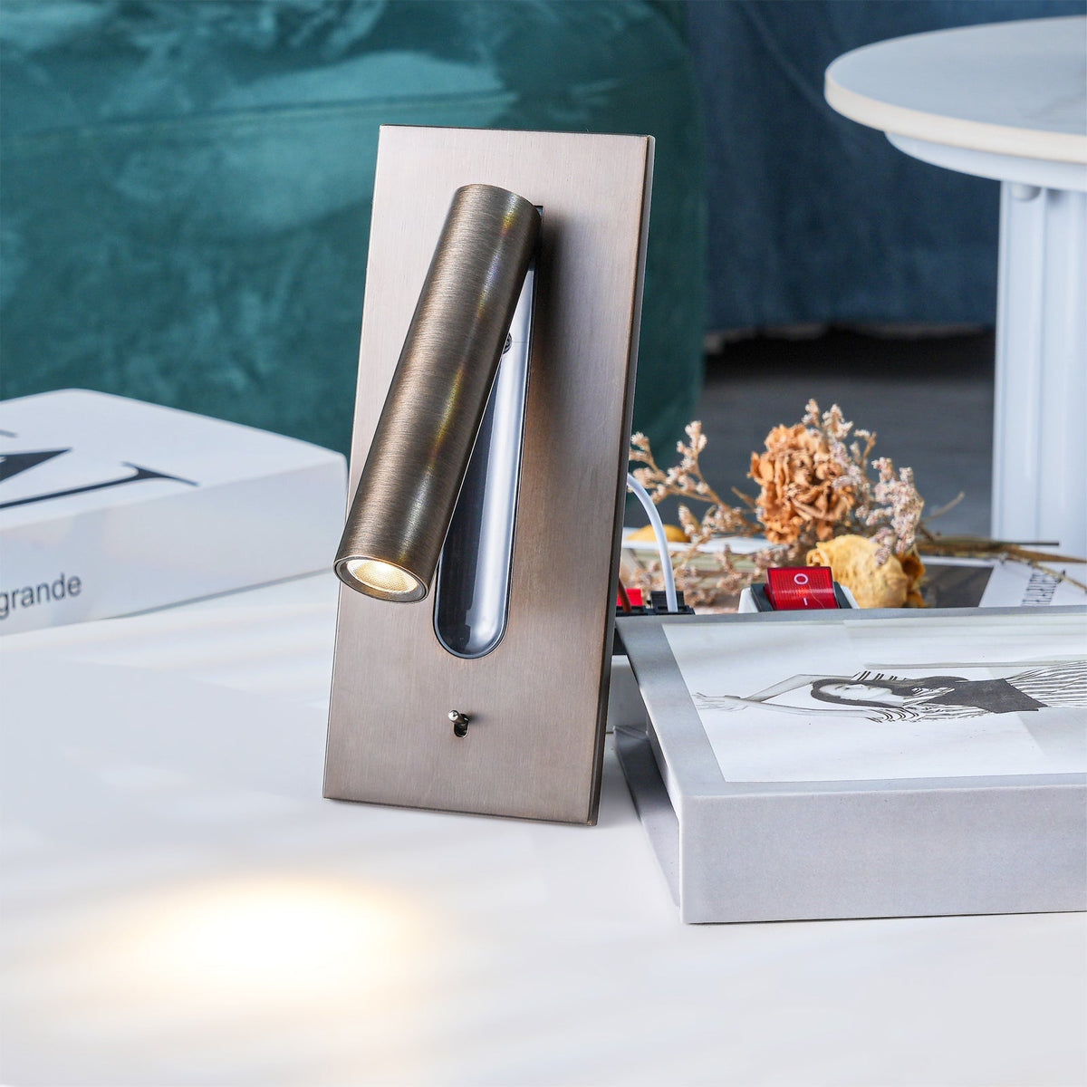 Folded Back Bedside Wall Lamp – detail 6
