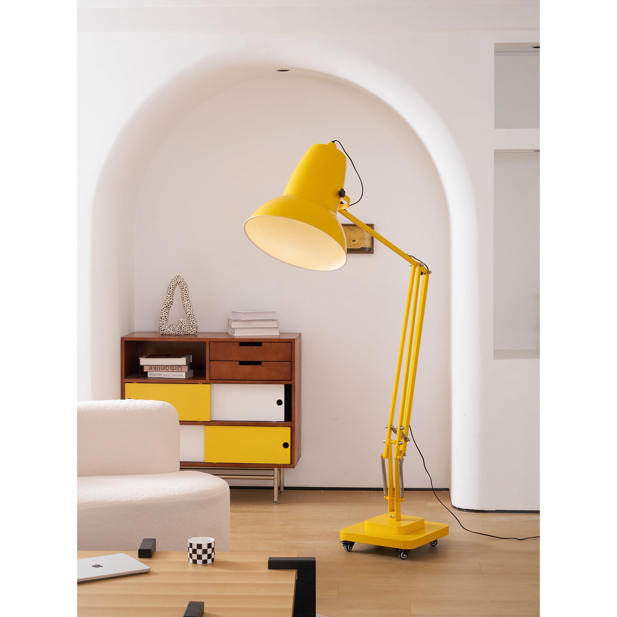 Jorlanel Articulated Floor Lamp