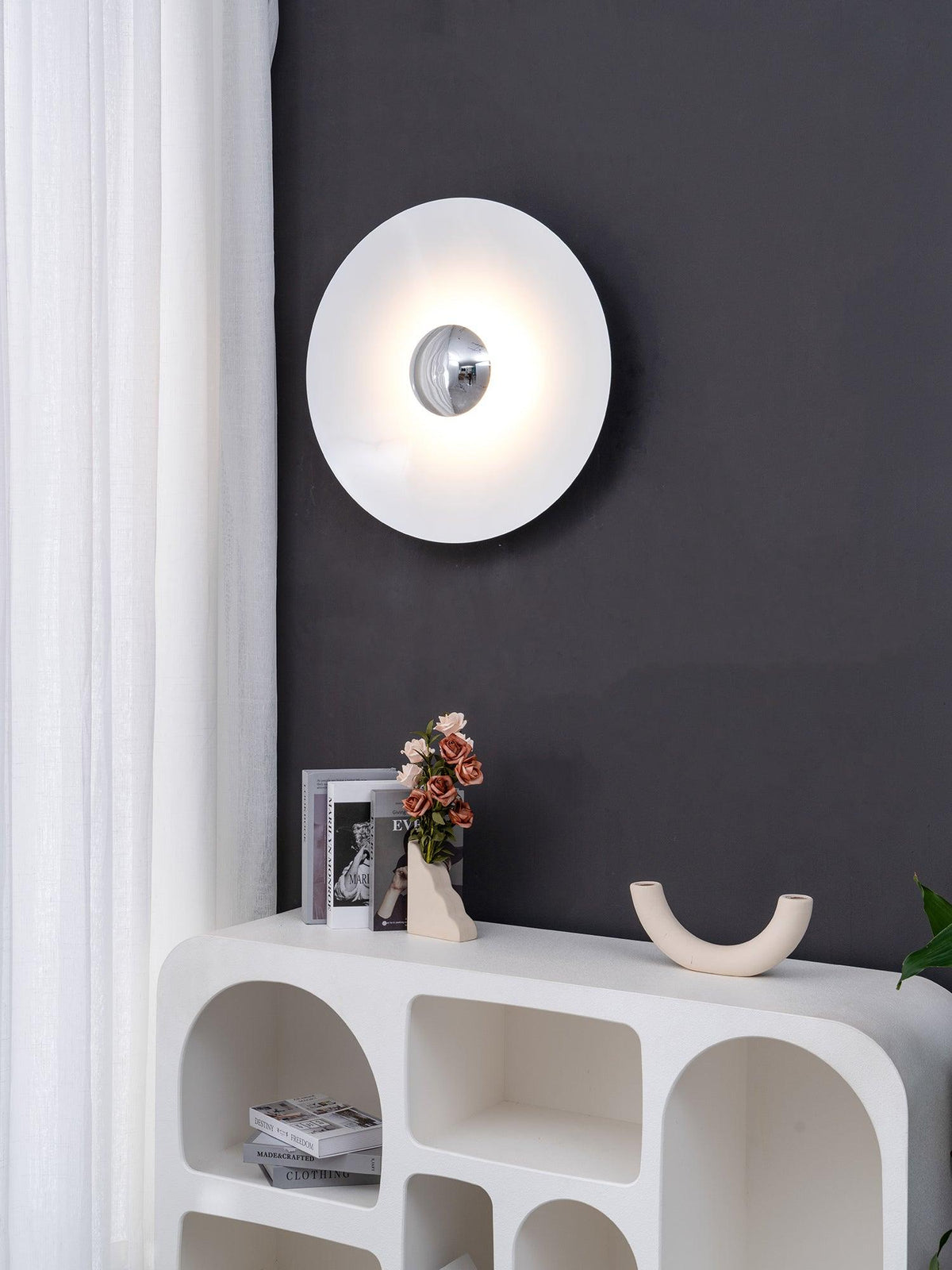 Simplicity Glow Wall Light – detail 12