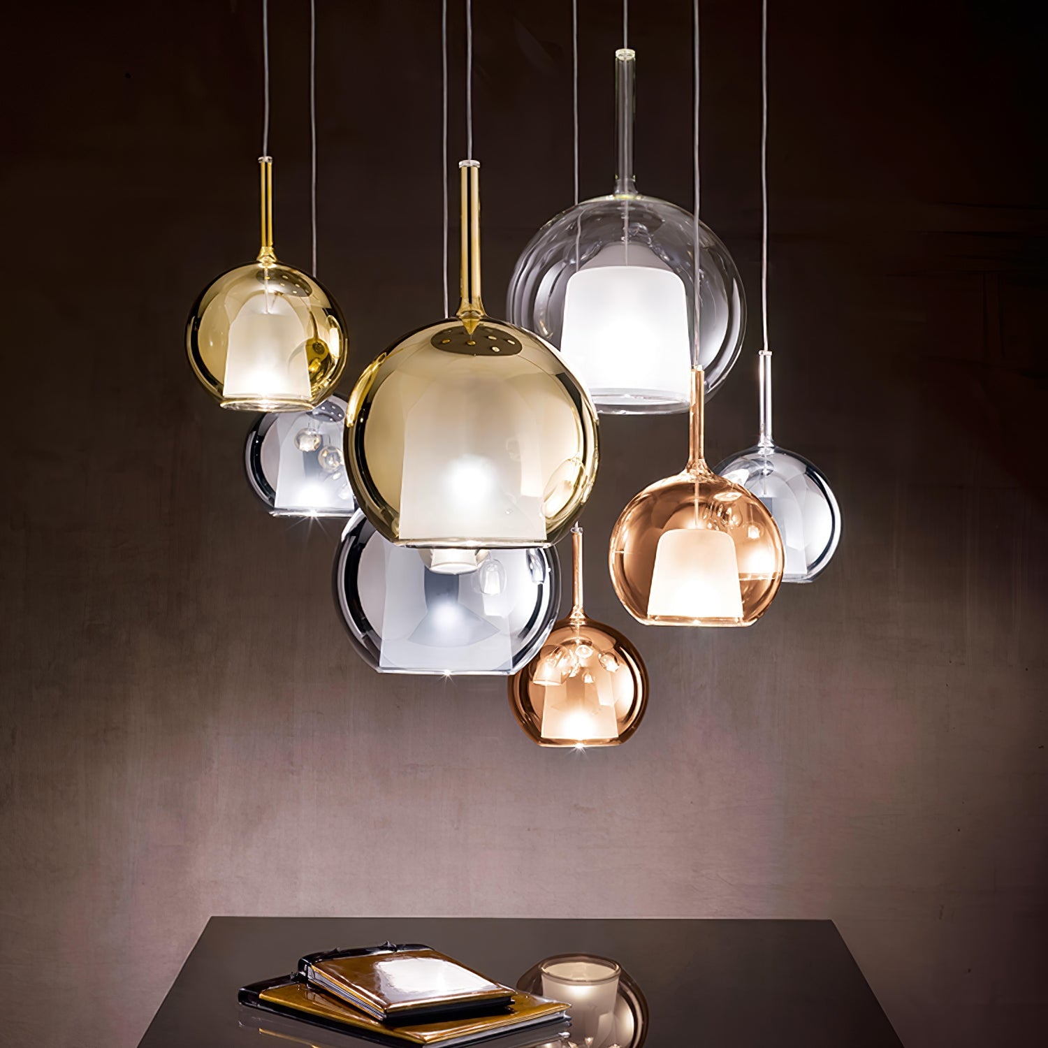 Vyreno Globe Pendant Light