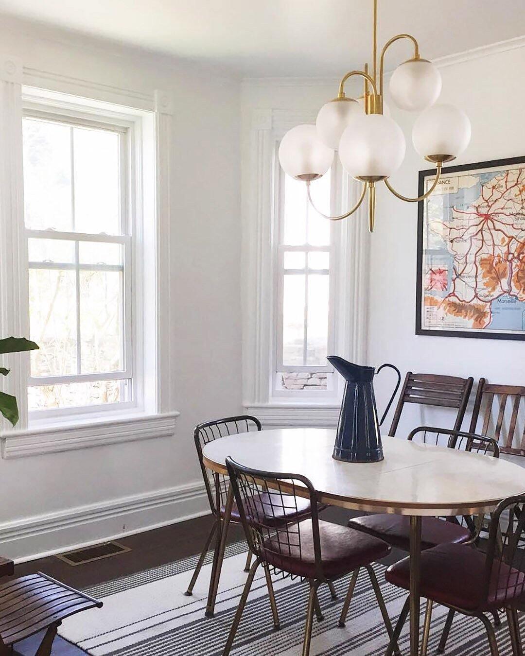 Jornoen Globe Chandelier