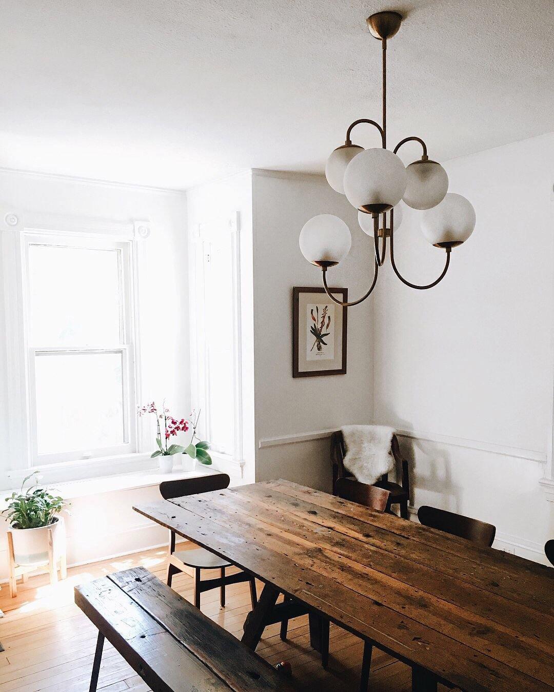 Jornoen Globe Chandelier