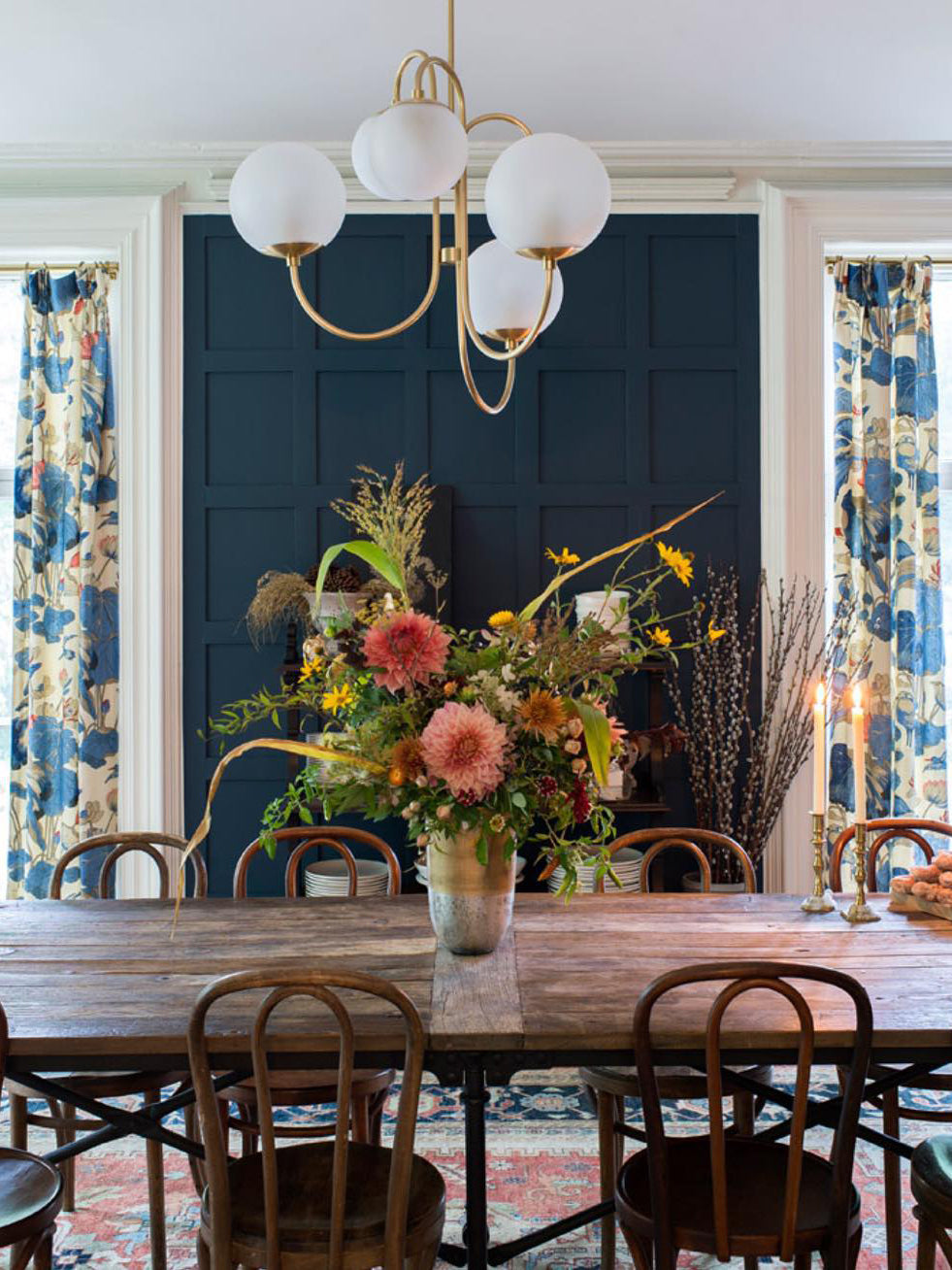 Jornoen Globe Chandelier