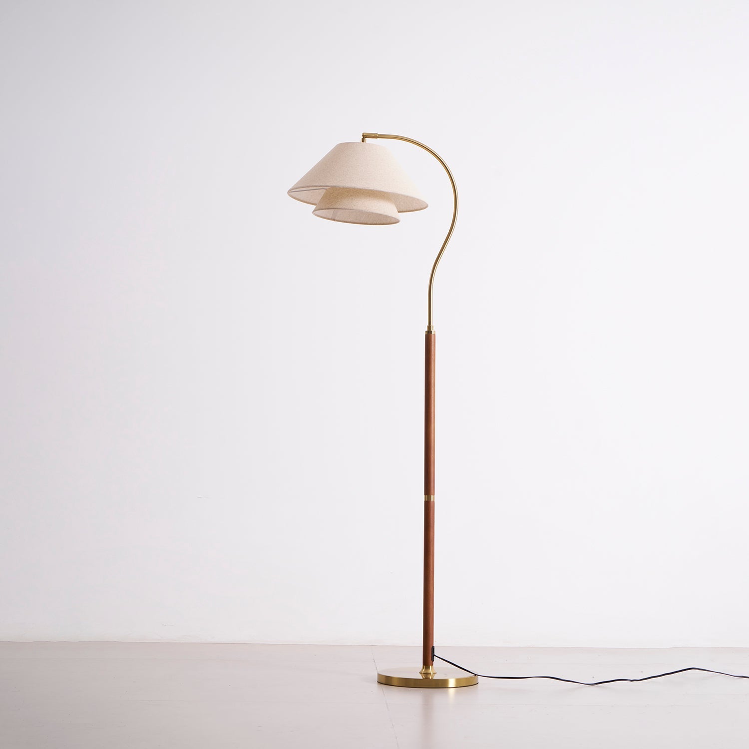 Okave Floor Lamp