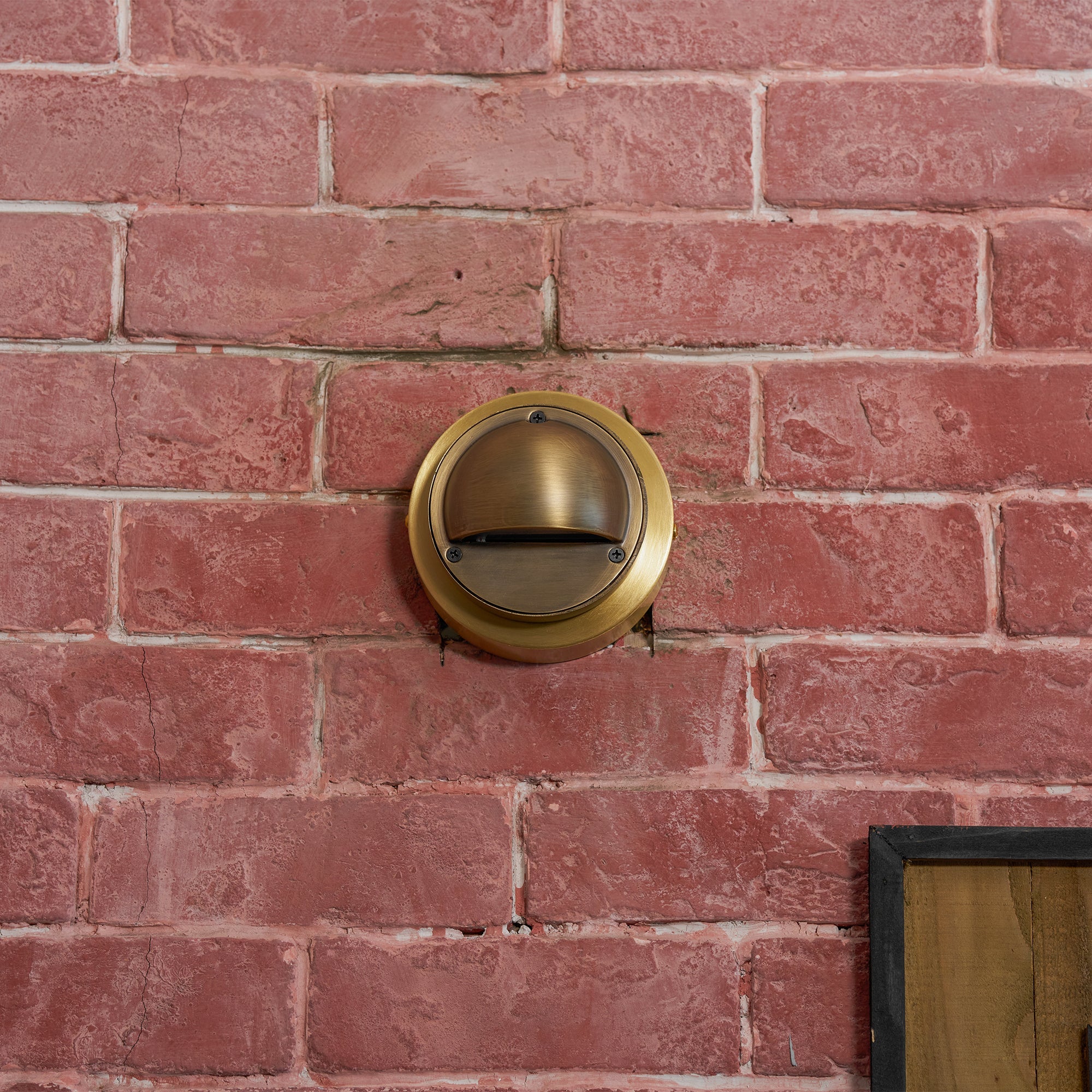 Fennis Outdoor Wall Light