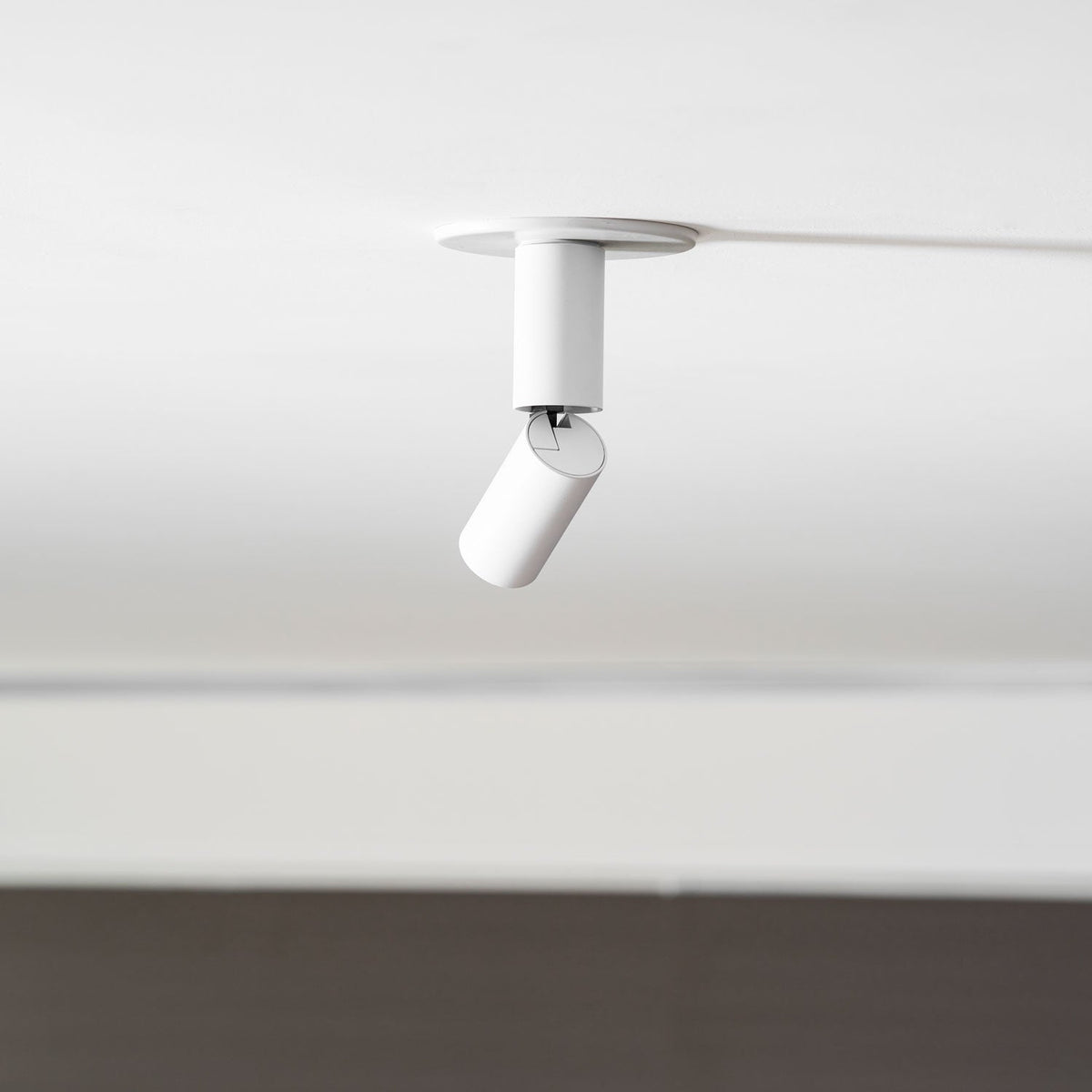 Julian Adjustable Surface Downlight – detail 40
