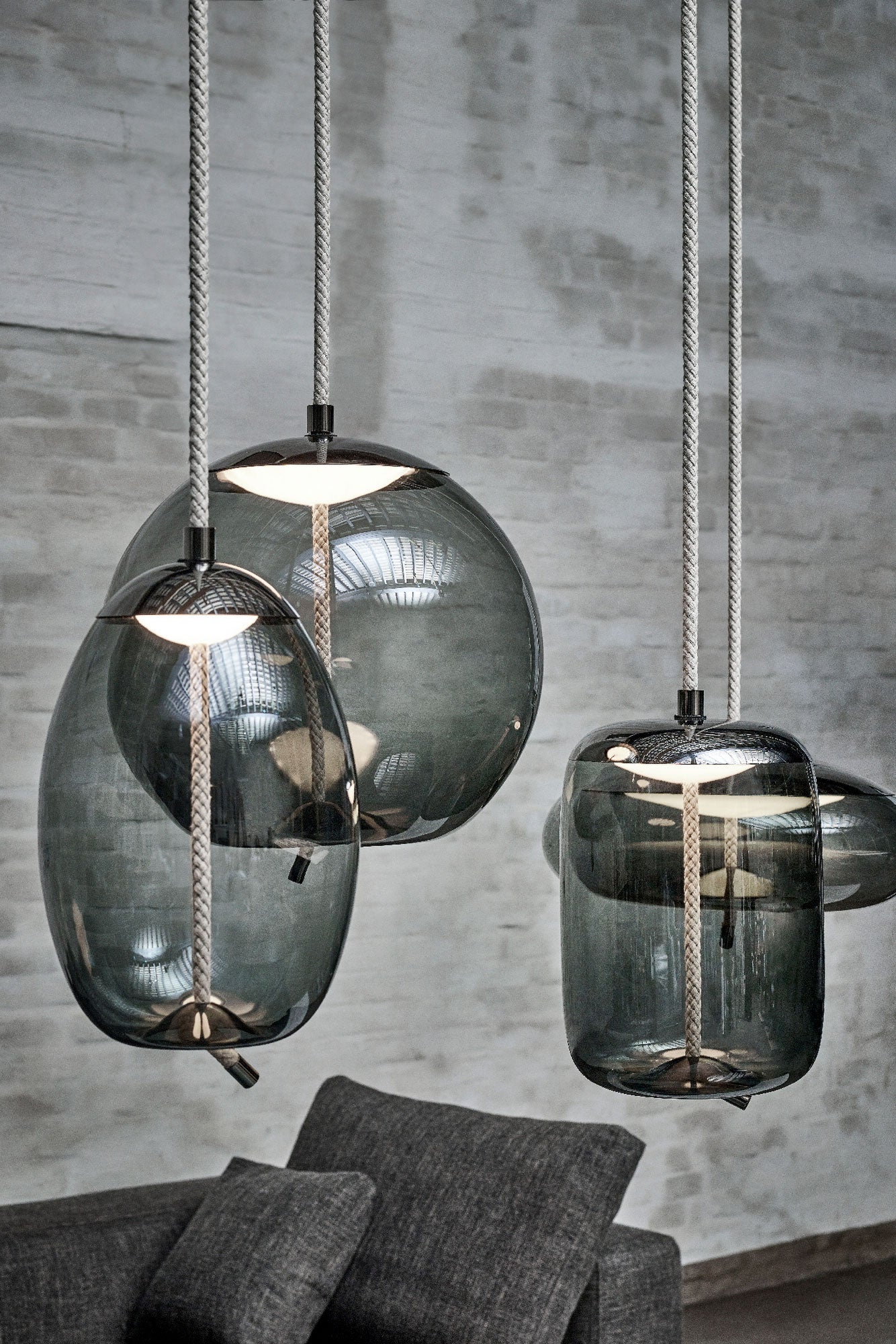 Arino Globe Pendant Light
