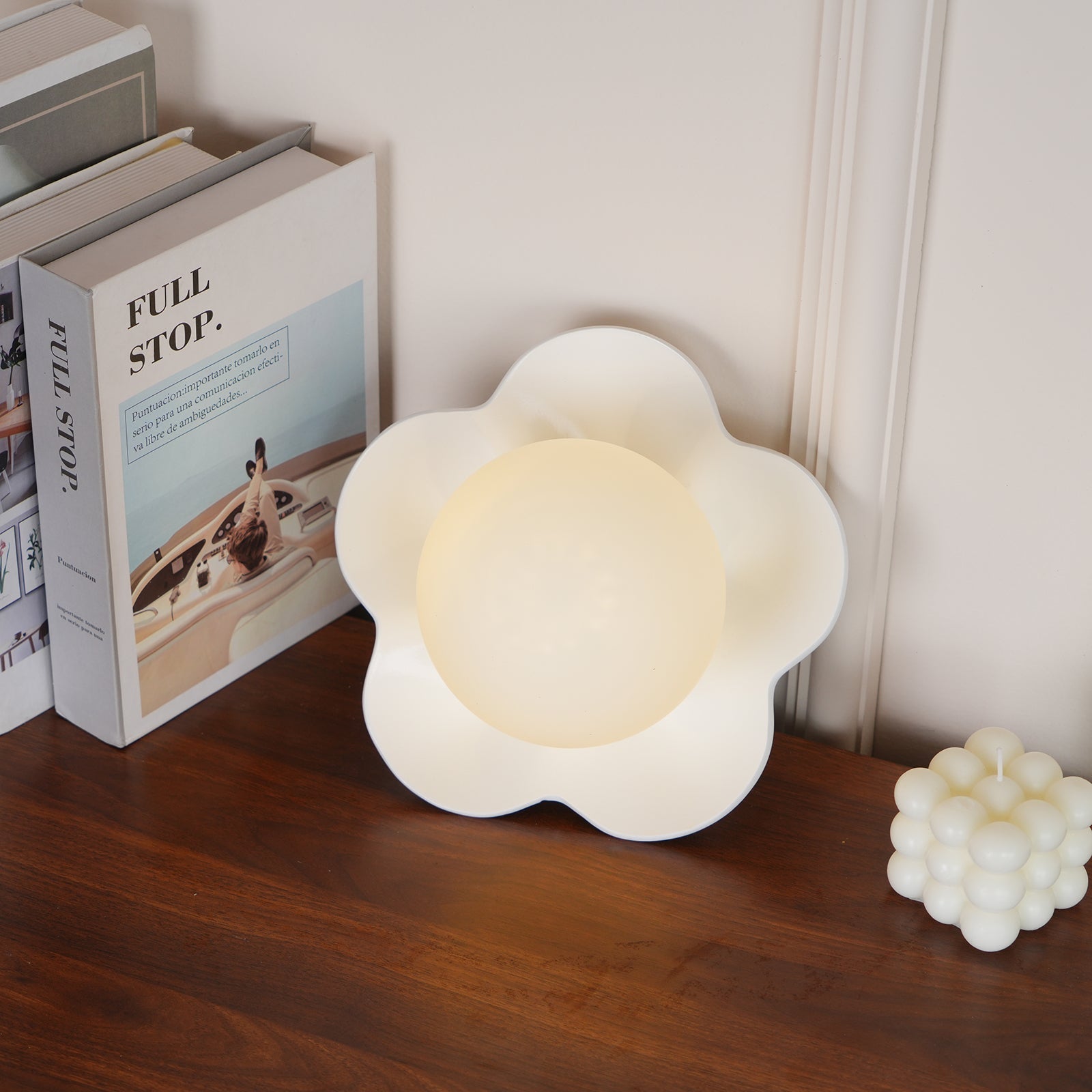 Marmar Flower Wall Light