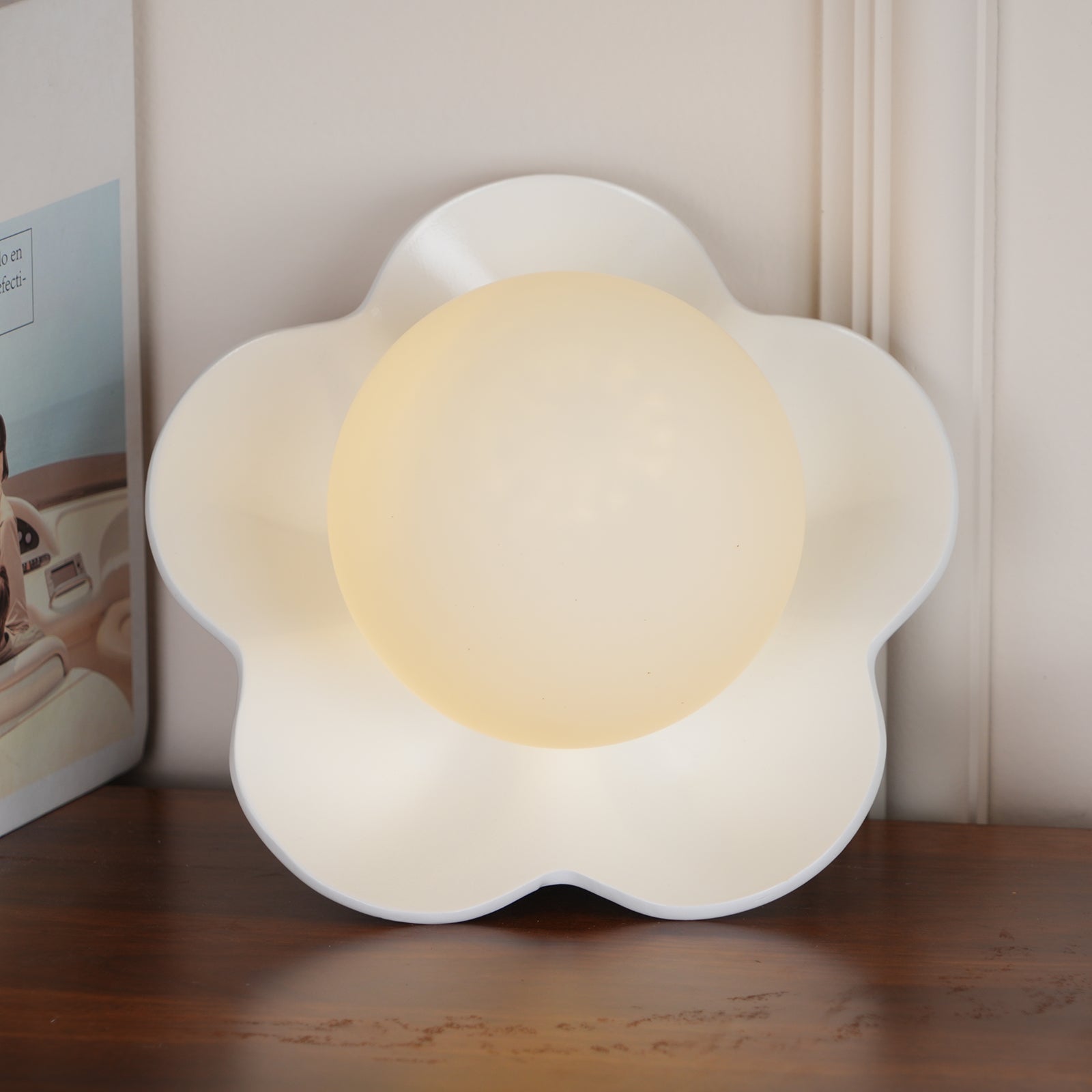Marmar Flower Wall Light