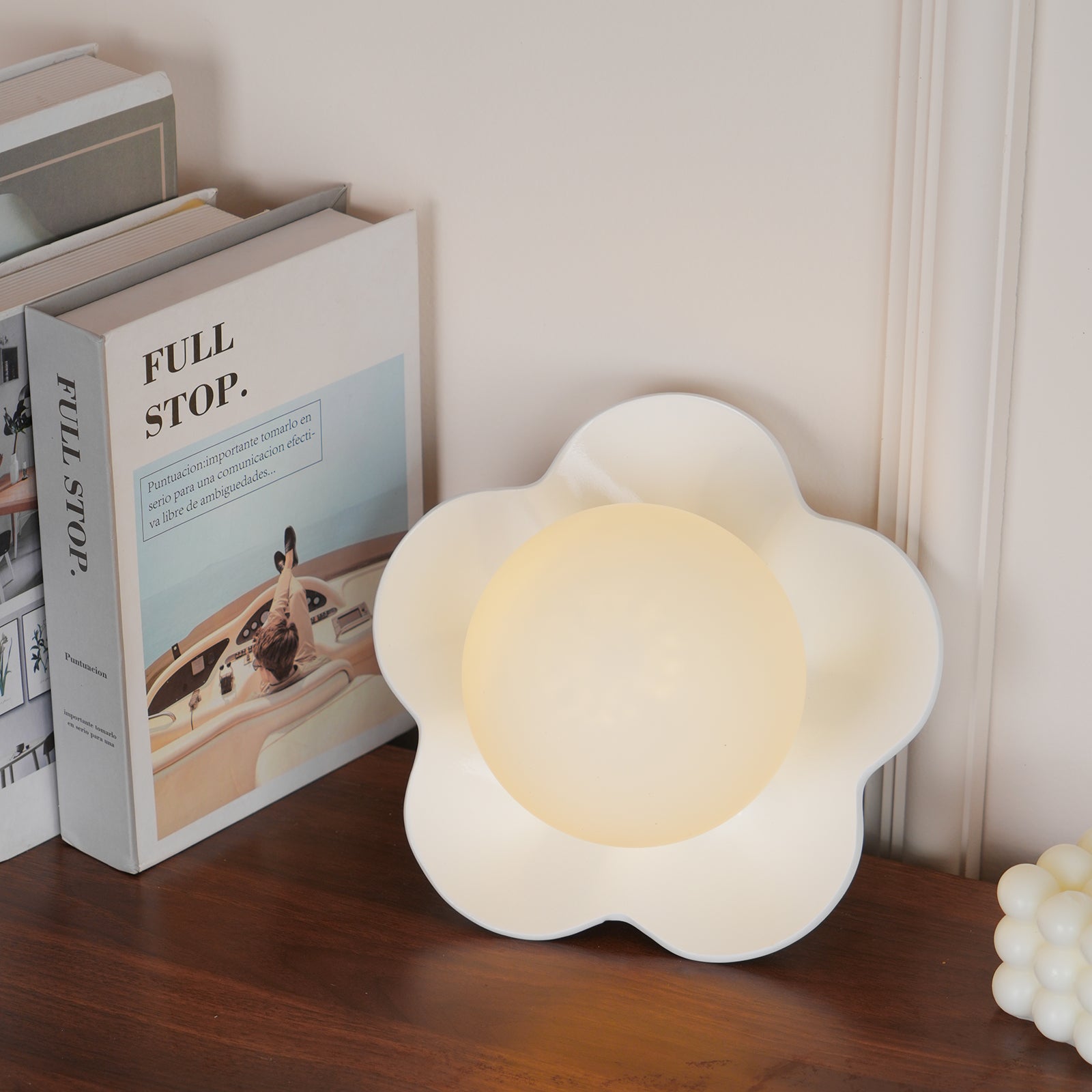 Marmar Flower Wall Light