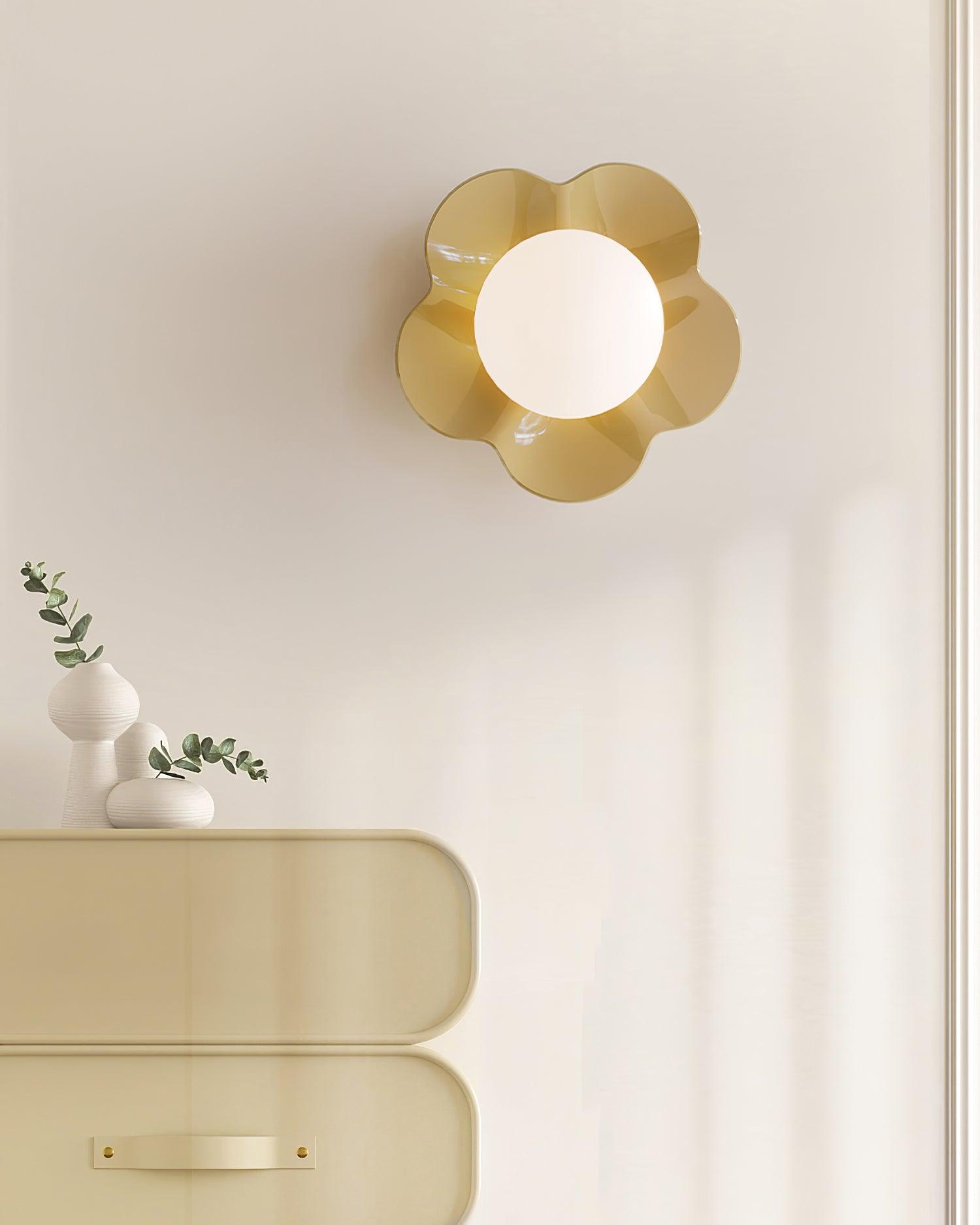Marmar Flower Wall Light