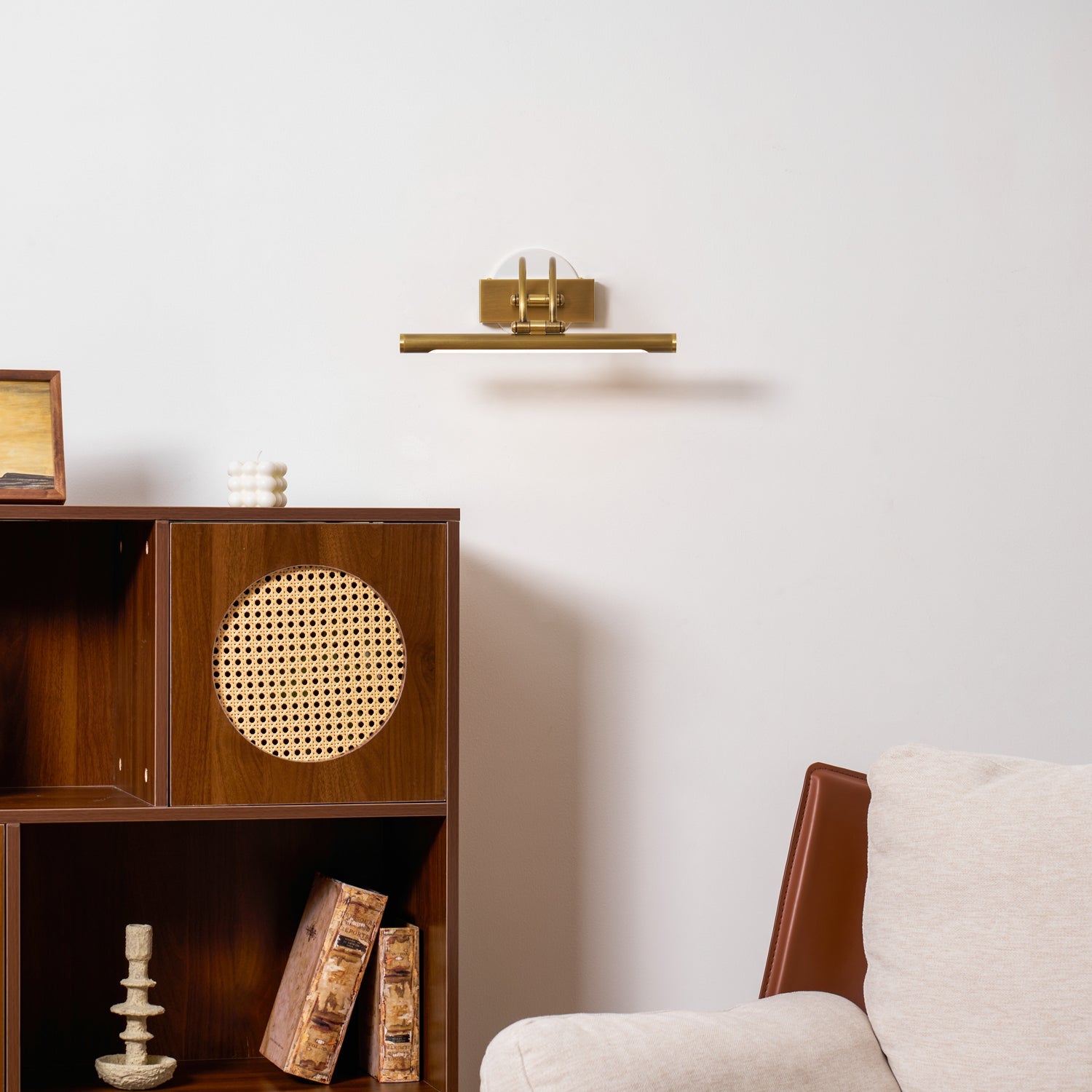 Lexanus Linear Wall Light