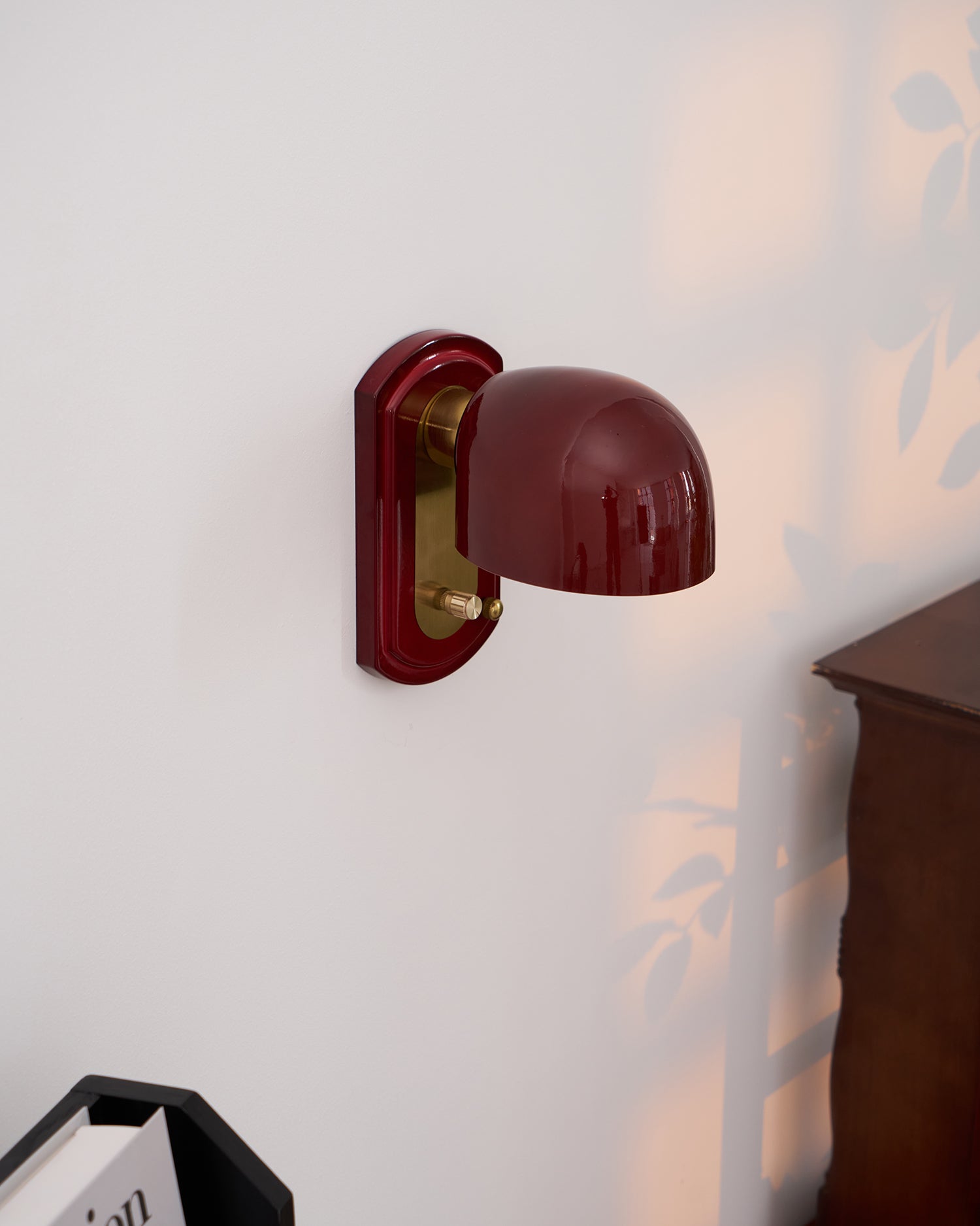 Calaro Wall Light