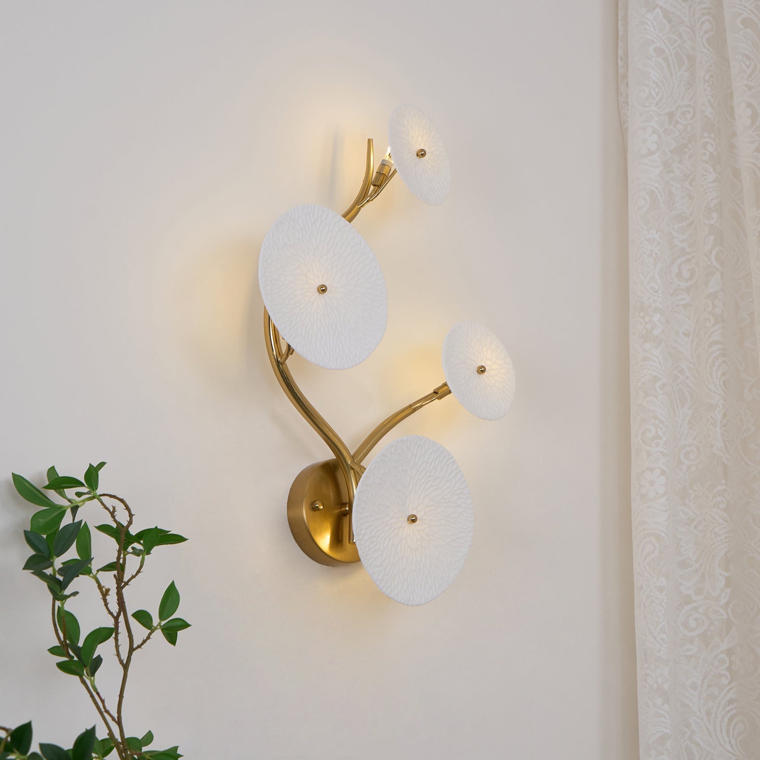 Joray Lotus Wall Light