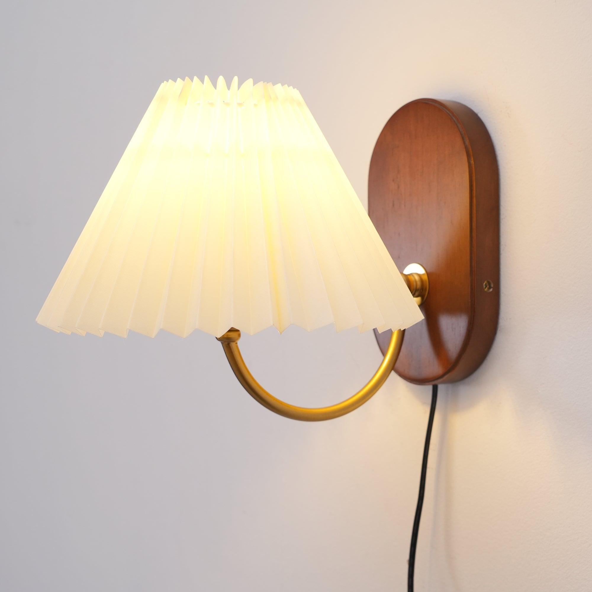 Quinialin Wall Light