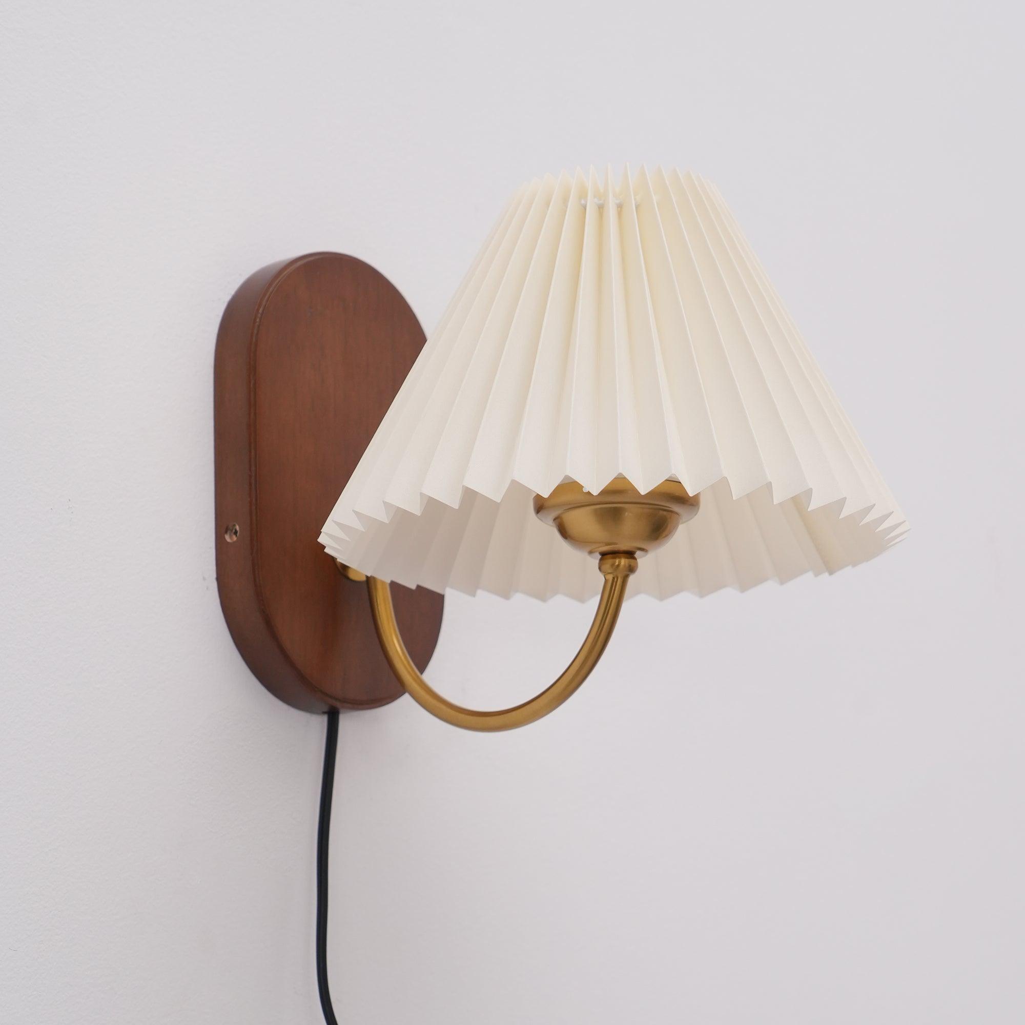 Quinialin Wall Light