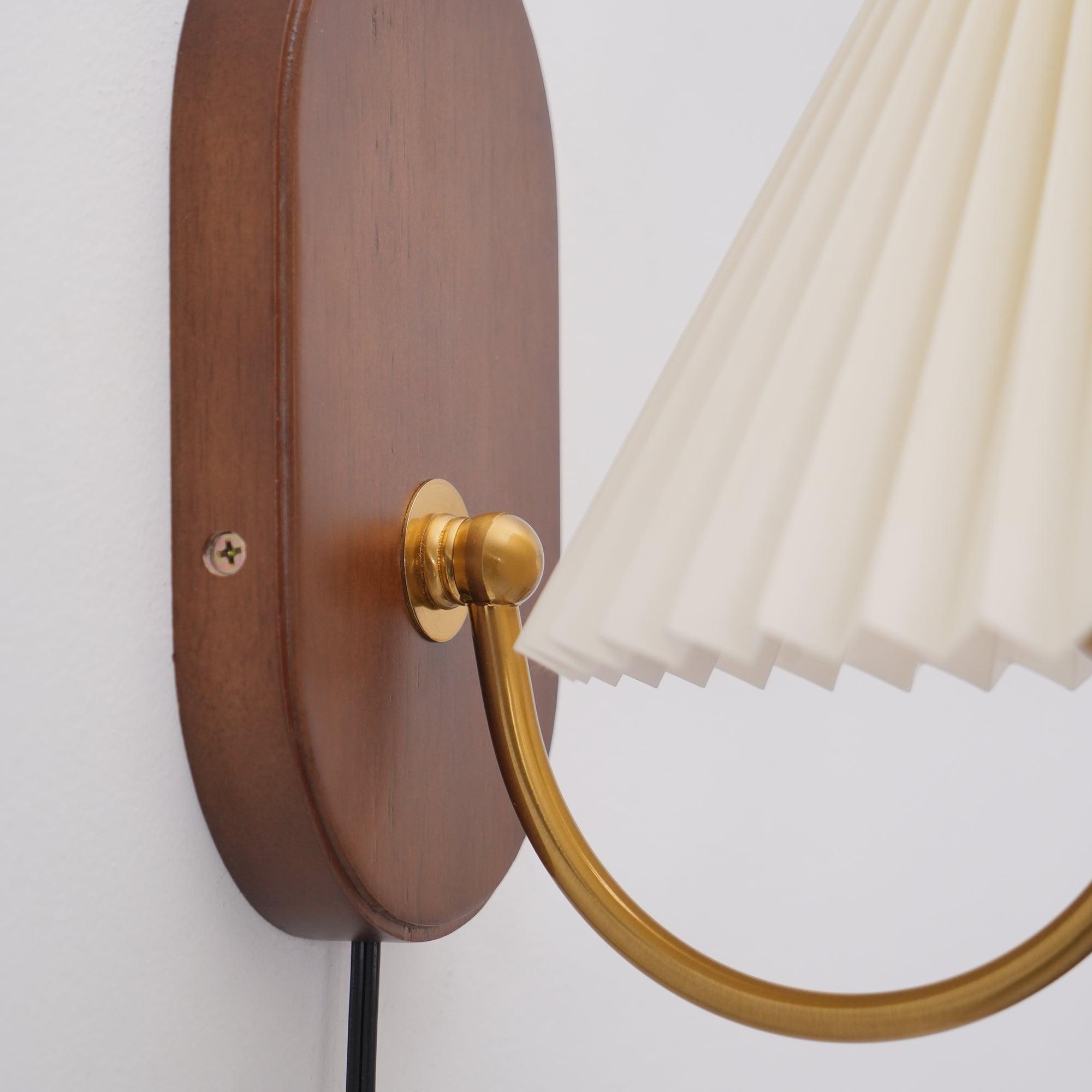 Quinialin Wall Light