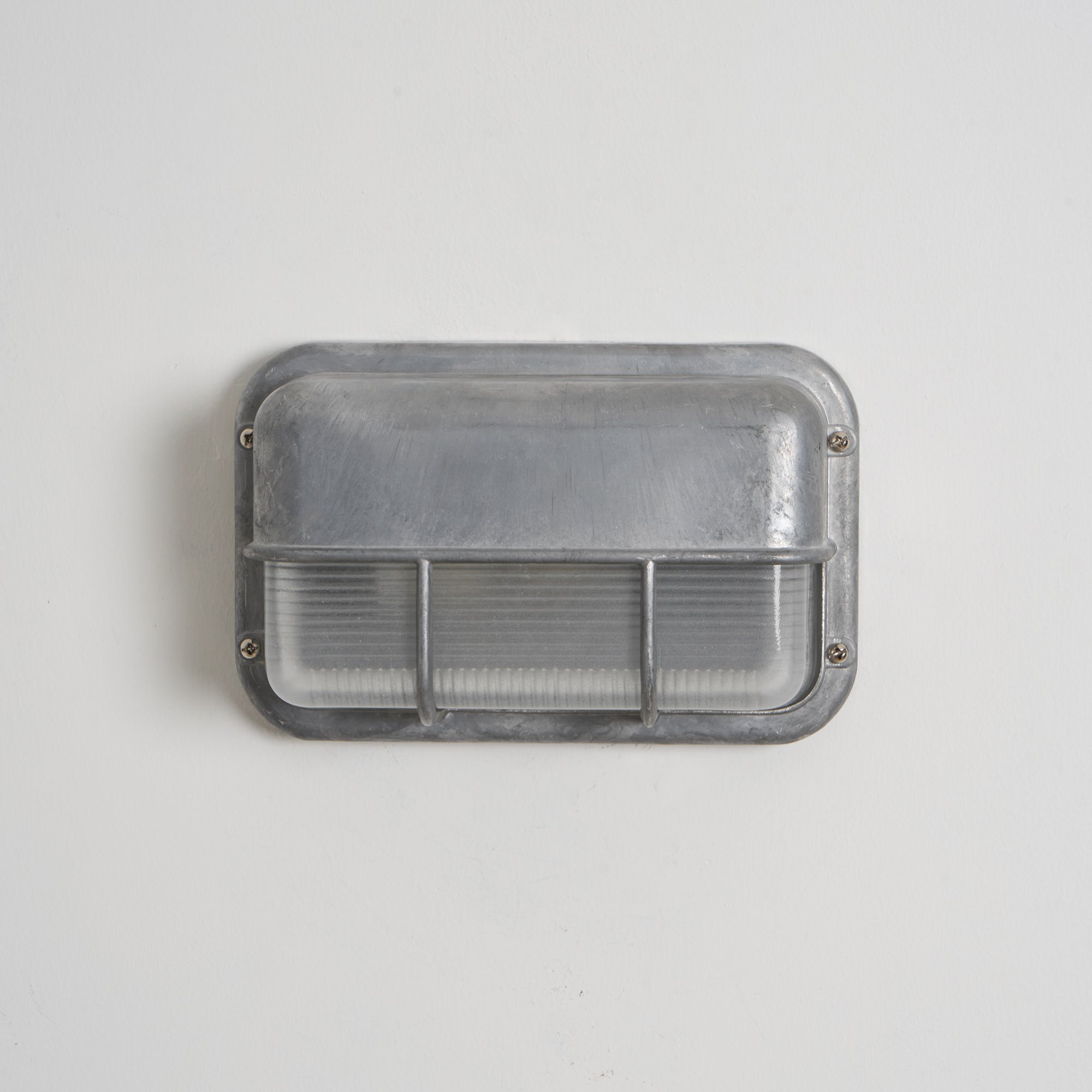 Riova Outdoor Wall Light
